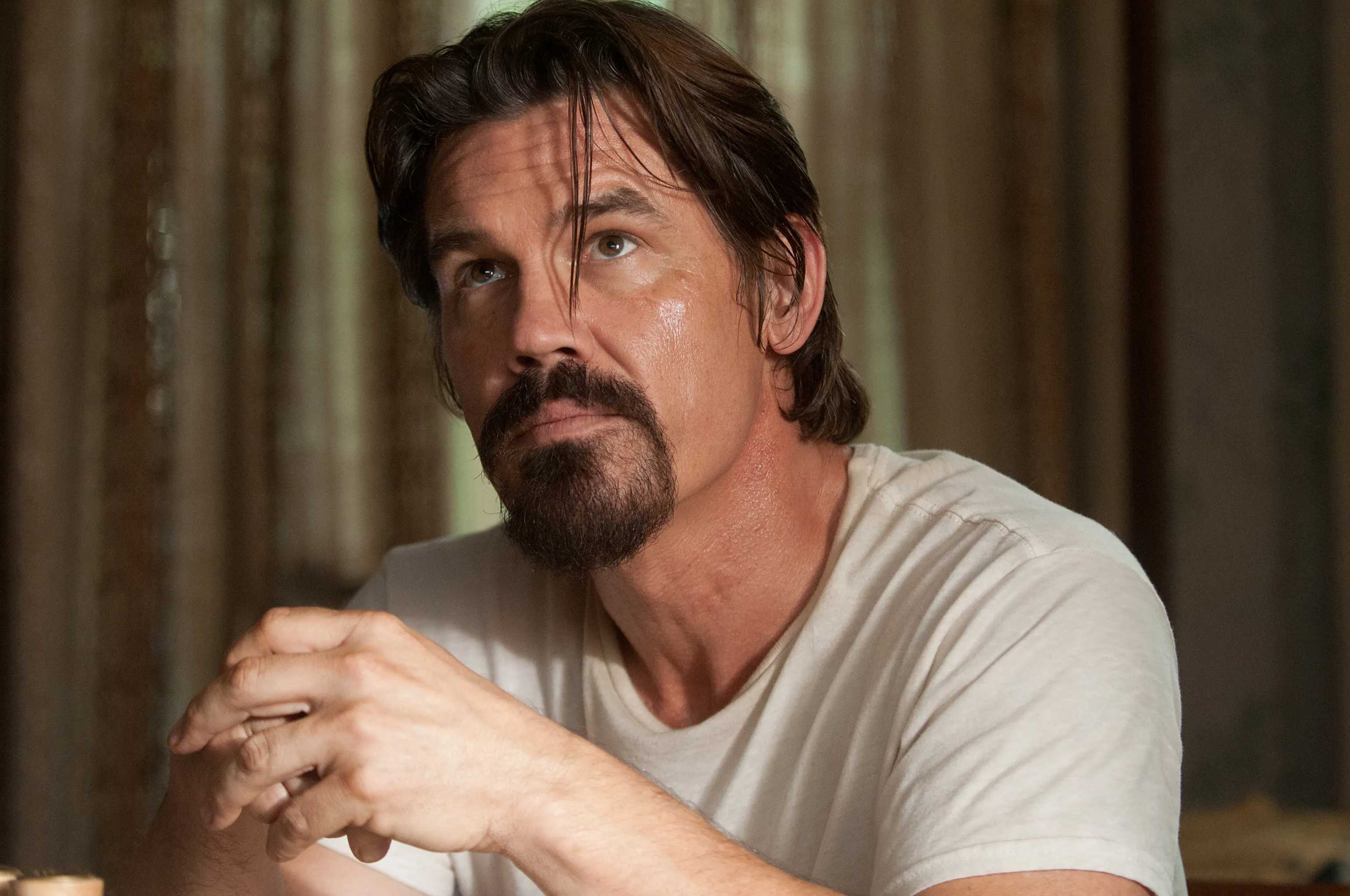 Josh Brolin, Movies, Labor Day, Man of action, 3080x2040 HD Desktop