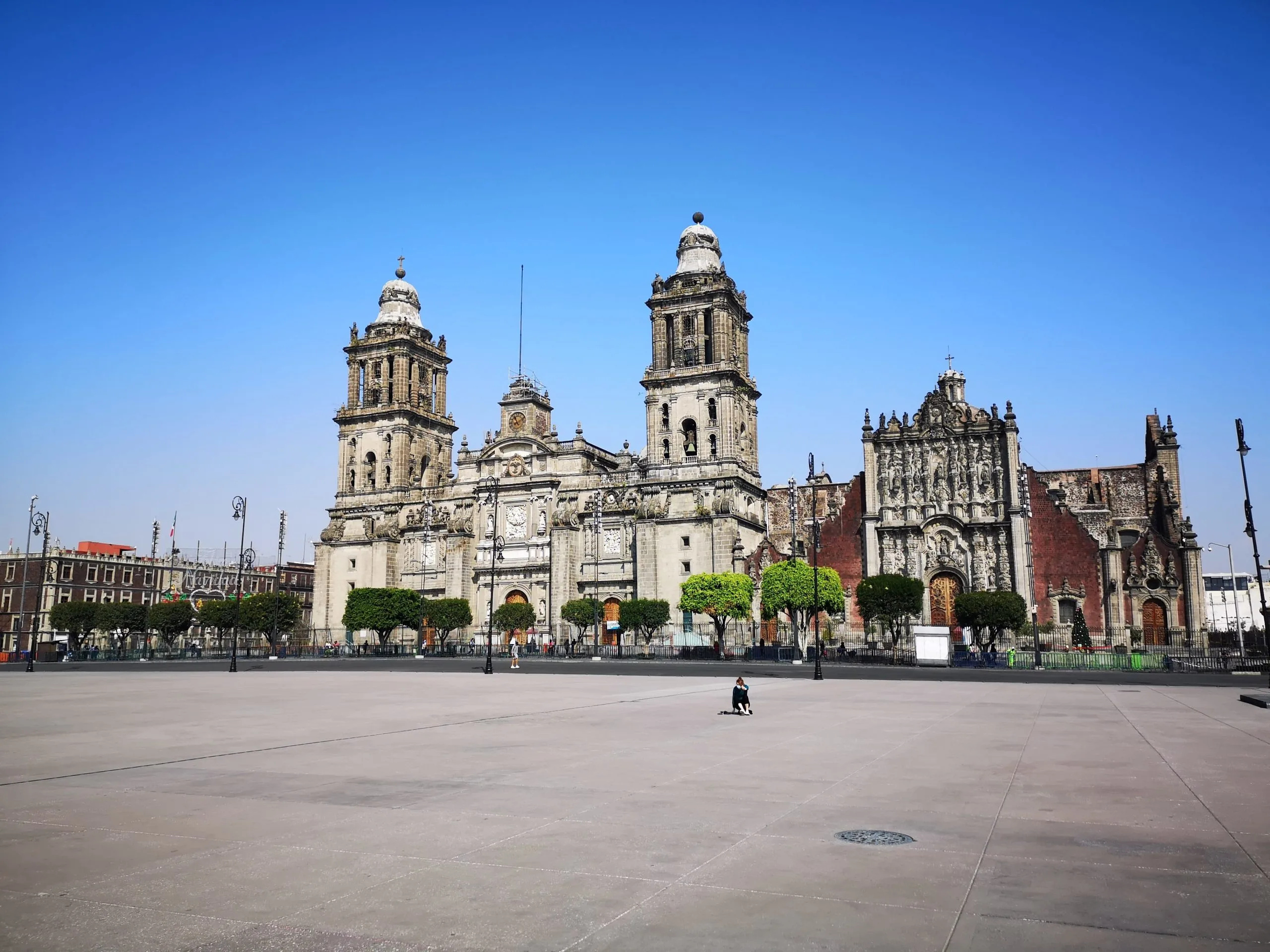 Zocalo (Constitution Square), Mexico City airport transportation, City center access, Travel options, 2560x1920 HD Desktop