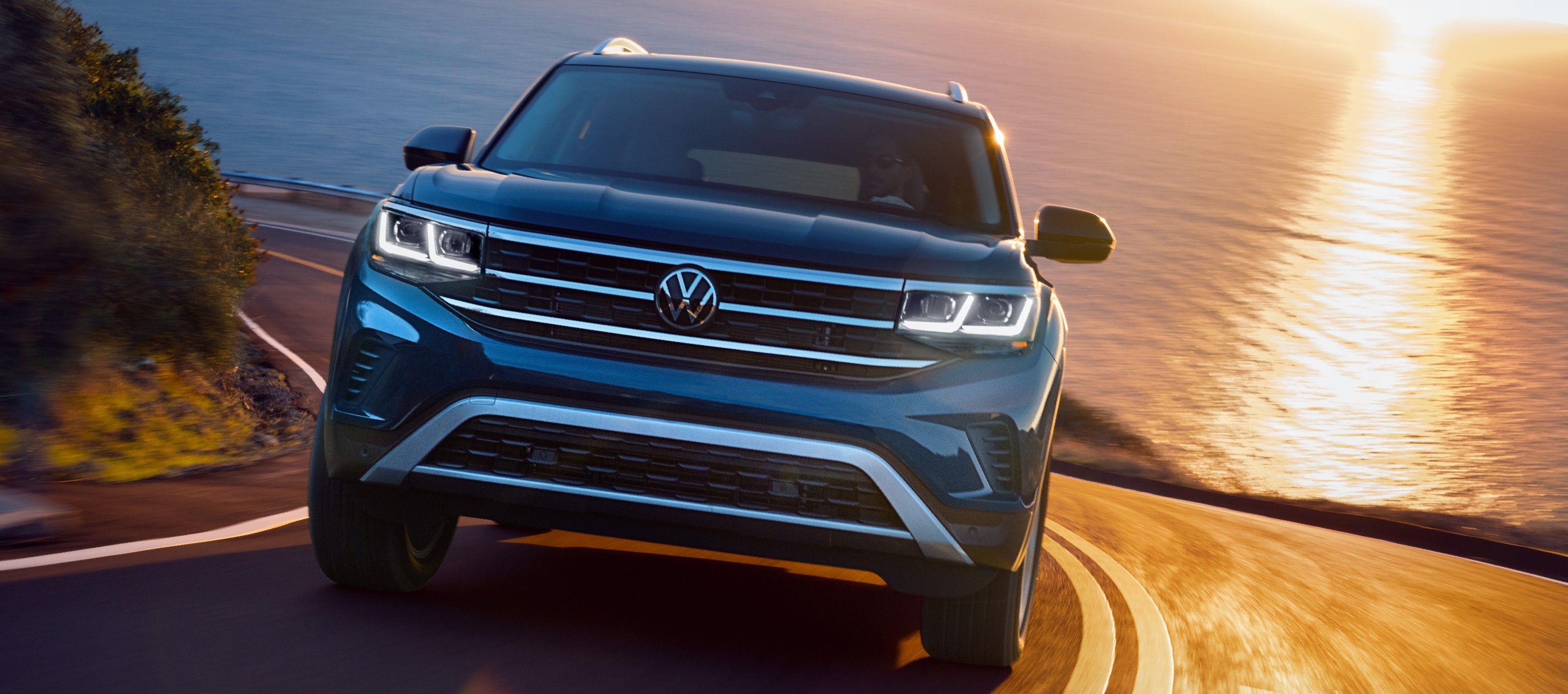 Volkswagen Atlas comparison, Mitsubishi Outlander, Washington DC, Auto expertise, 3200x1420 Dual Screen Desktop