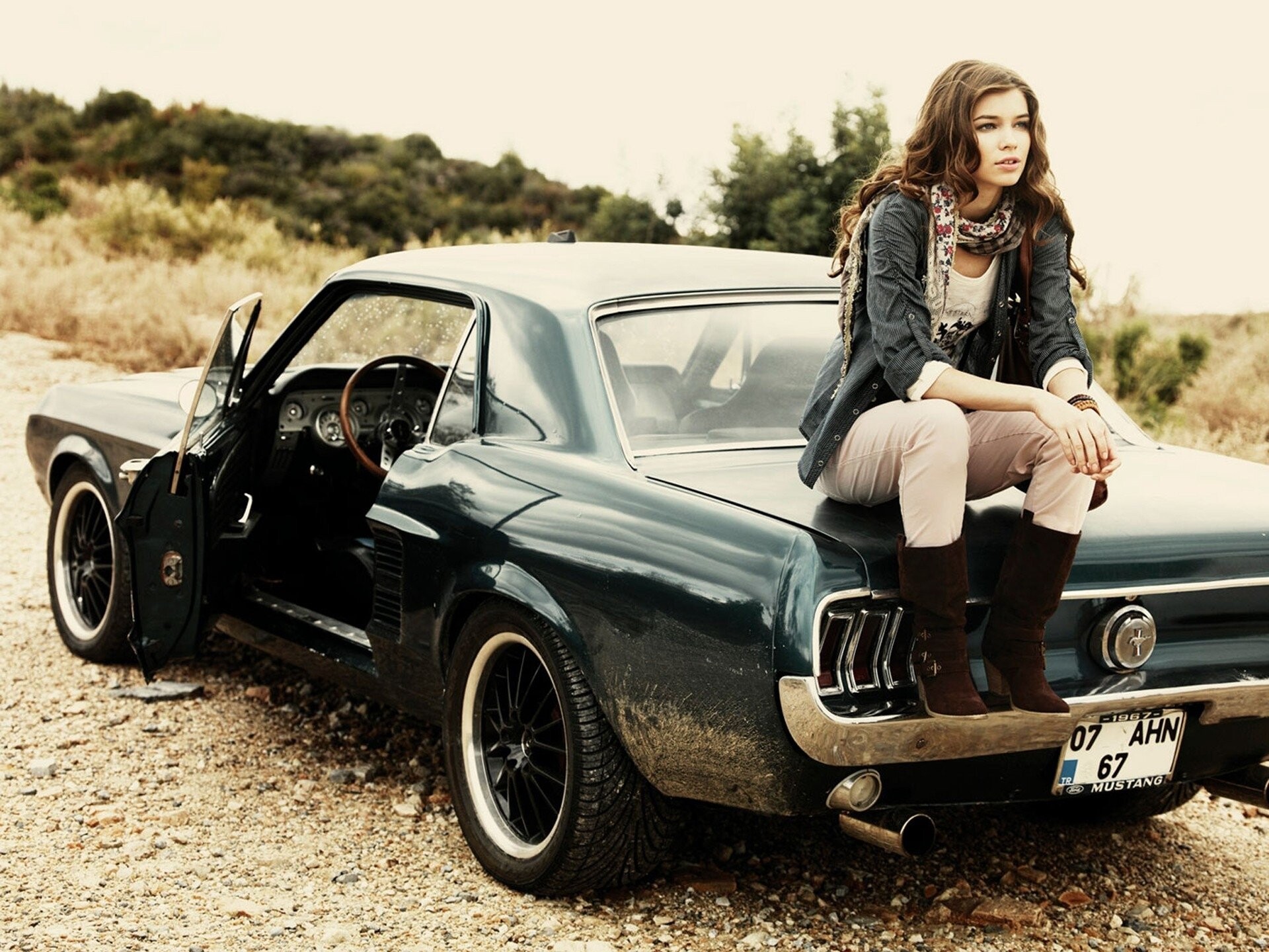 Ford Mustang 1967, Girls and Muscle Cars Wallpaper, 1920x1440 HD Desktop