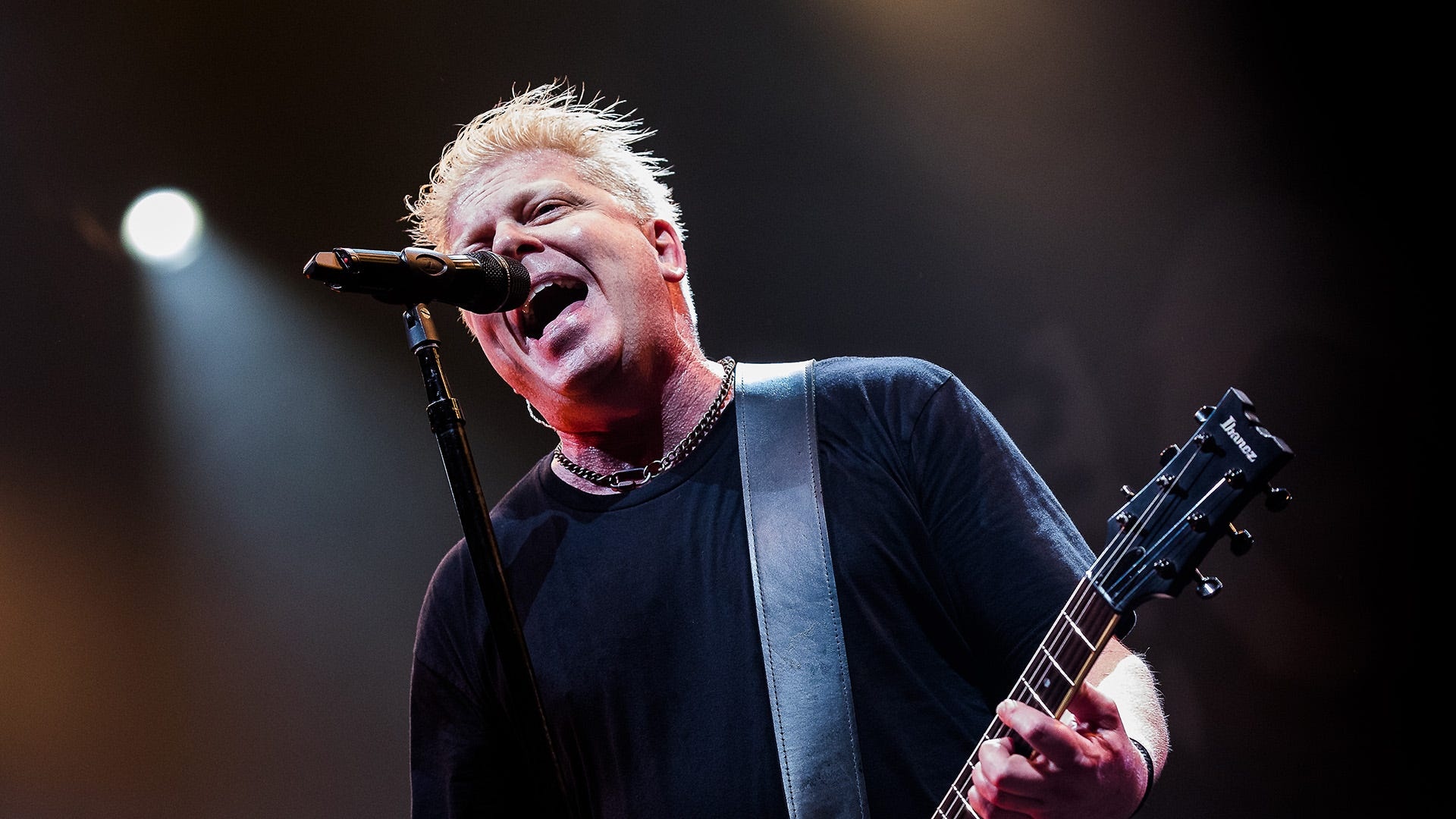 Dexter Holland wallpapers, Offspring frontman, Unforgettable music, Punk rock legend, 1920x1080 Full HD Desktop