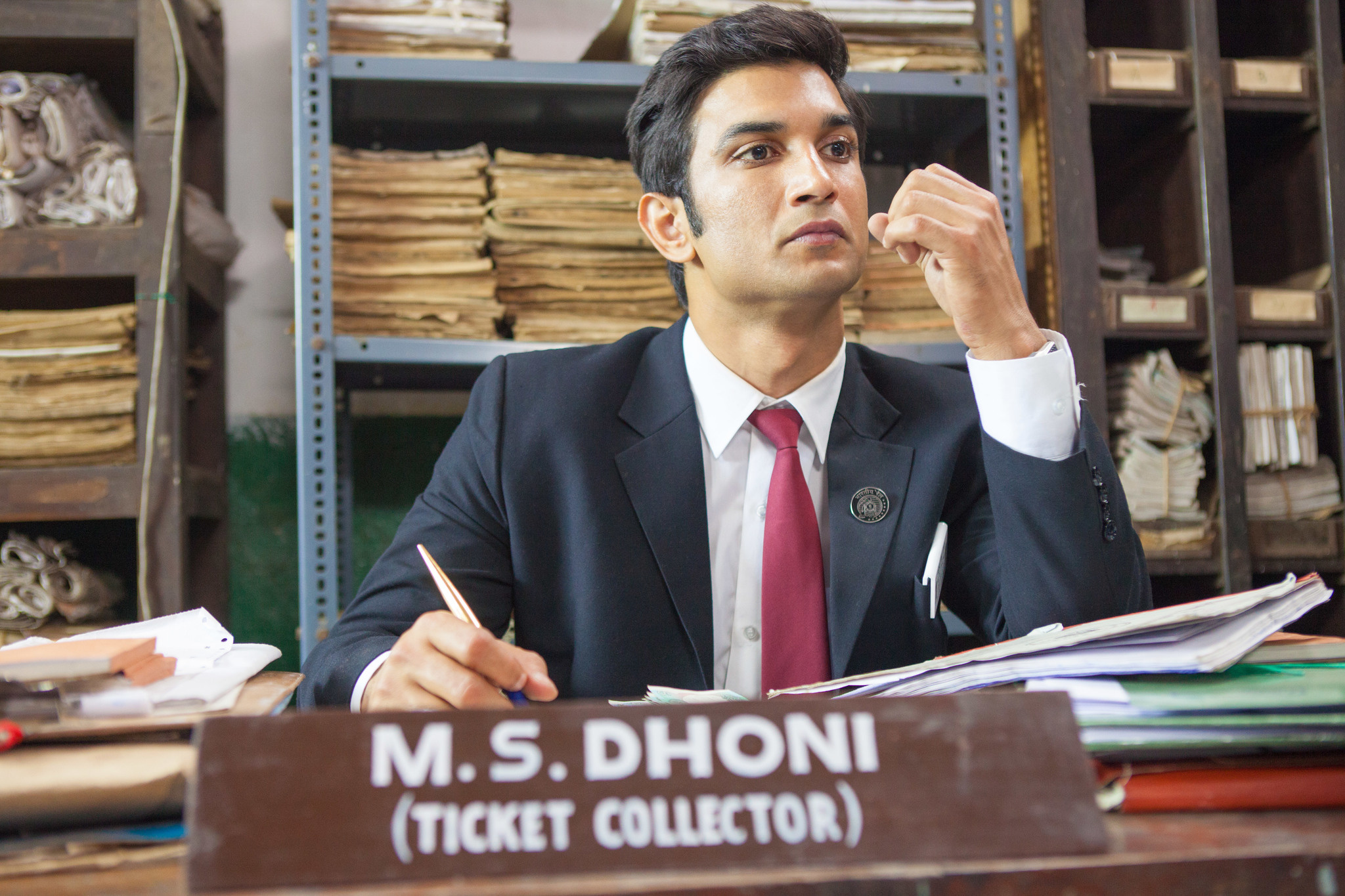 Sushant Singh Rajput, M.S. Dhoni: The Untold Story Wallpaper, 2050x1370 HD Desktop