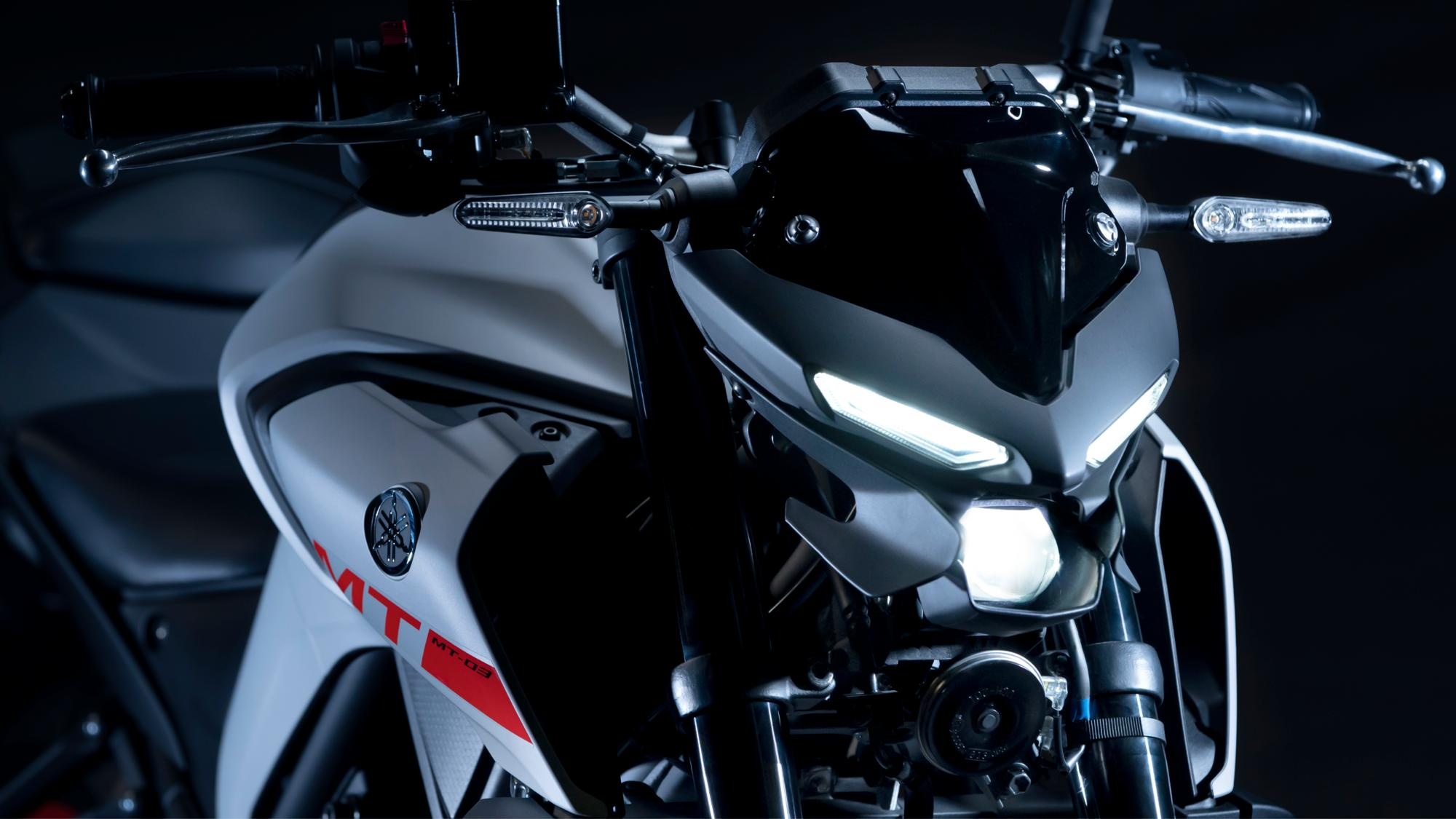 Close-Up, Yamaha MT-03 Wallpaper, 2000x1130 HD Desktop