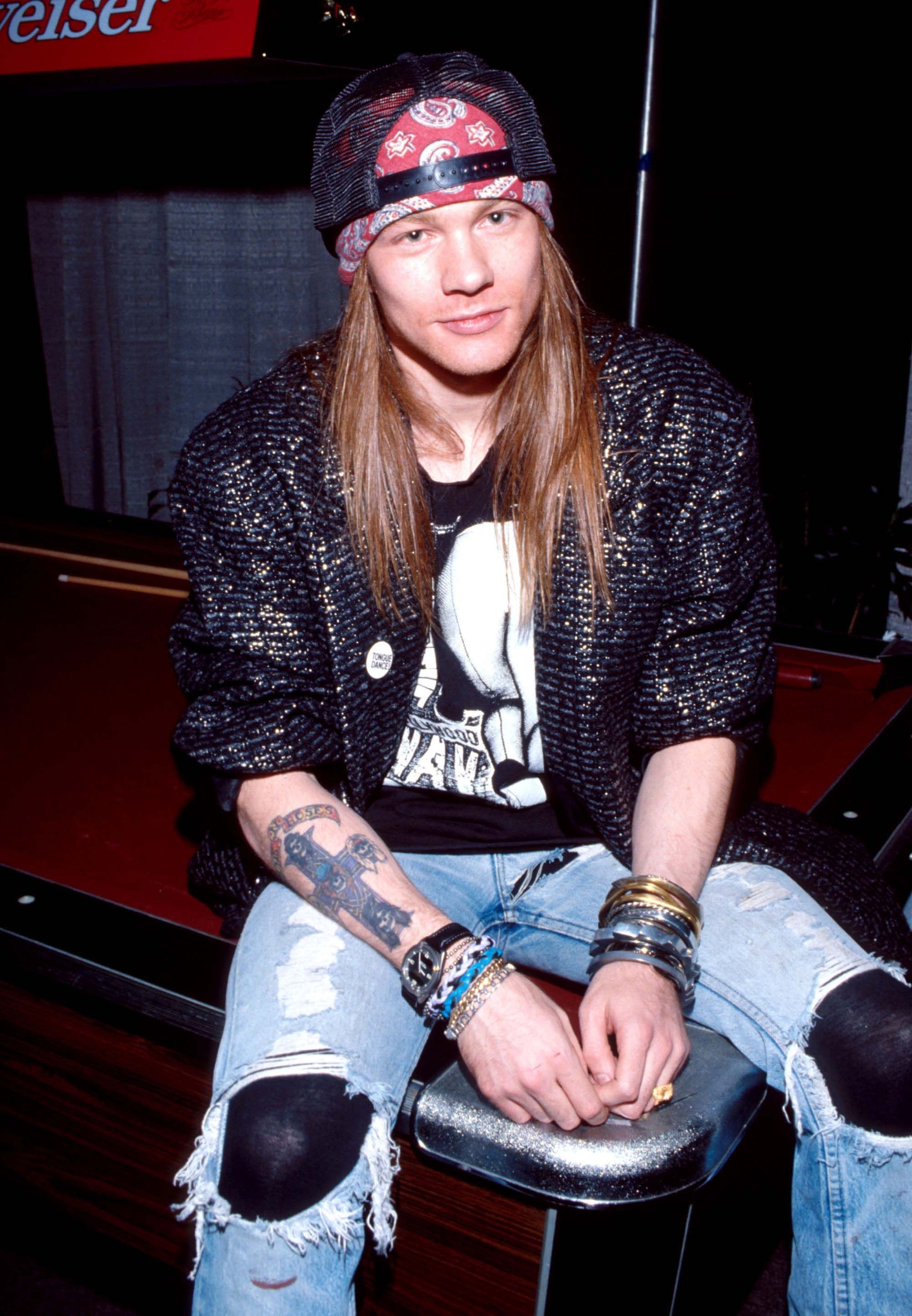 Axl Rose's hair moments, Axl Rose, Joan Jett, 2000x2890 HD Phone