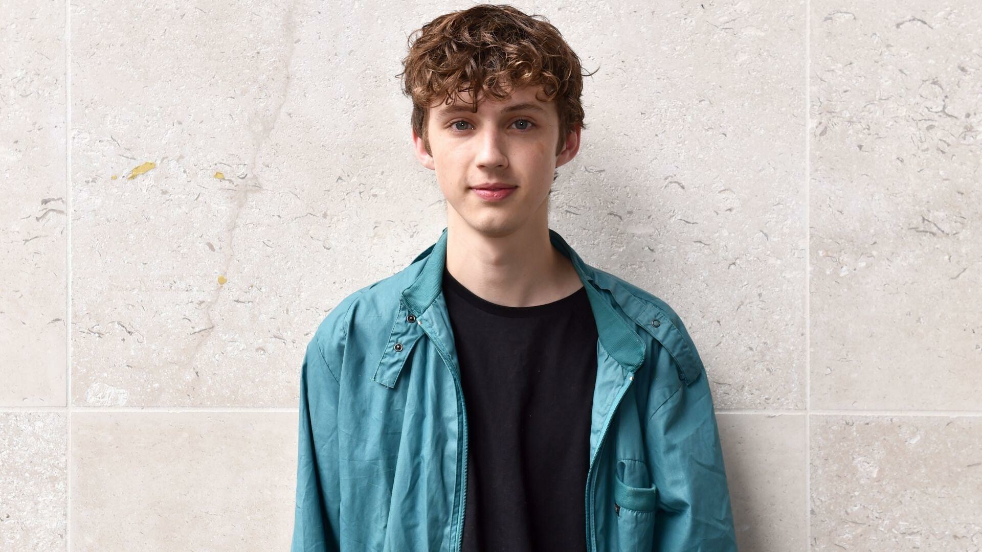 Troye Sivan wallpapers, Image collection, Visual styles, Desktop customization, 1920x1080 Full HD Desktop