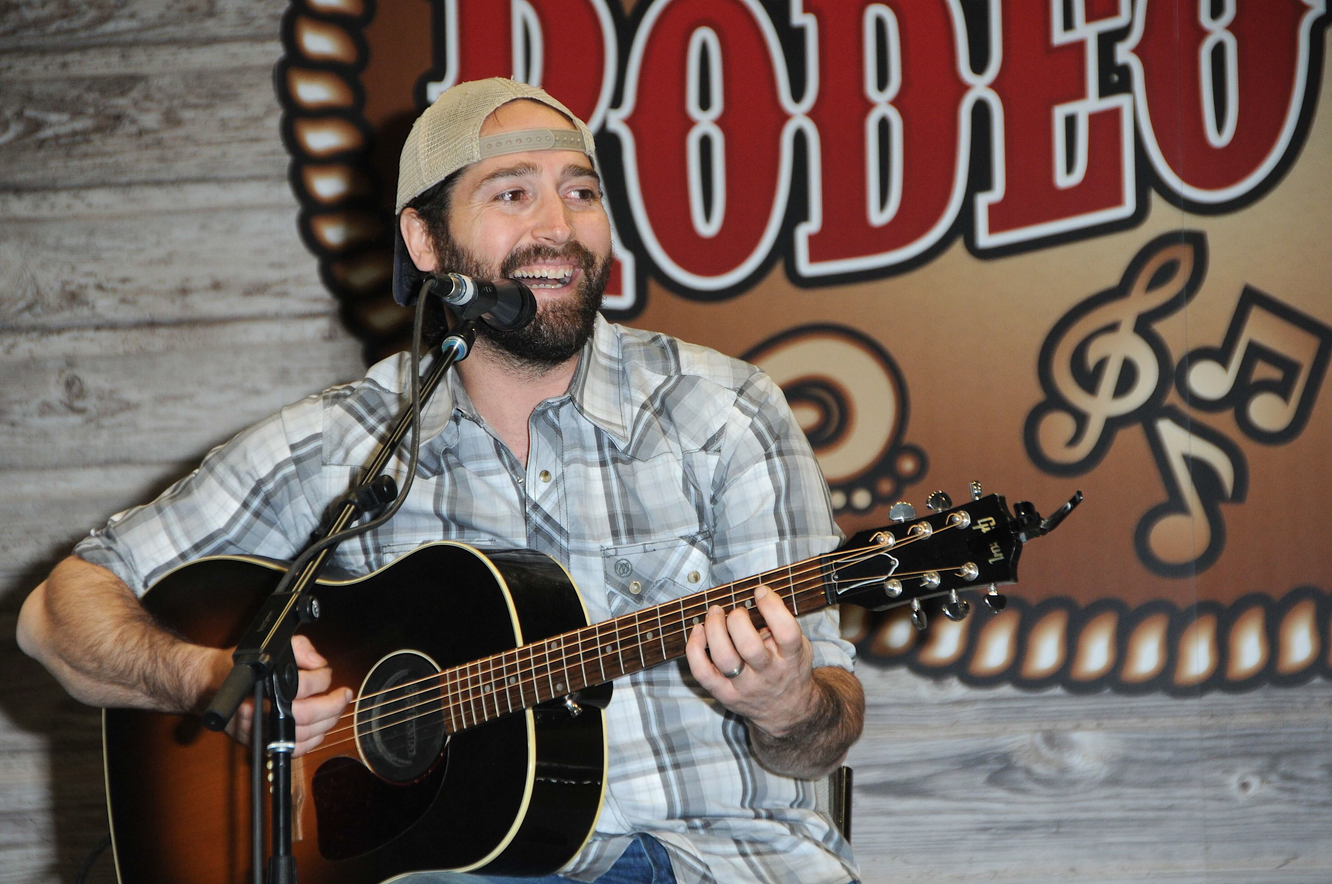 Josh Thompson, Foot-stomping beats, Infectious energy, Unforgettable live shows, 4290x2850 4K Desktop