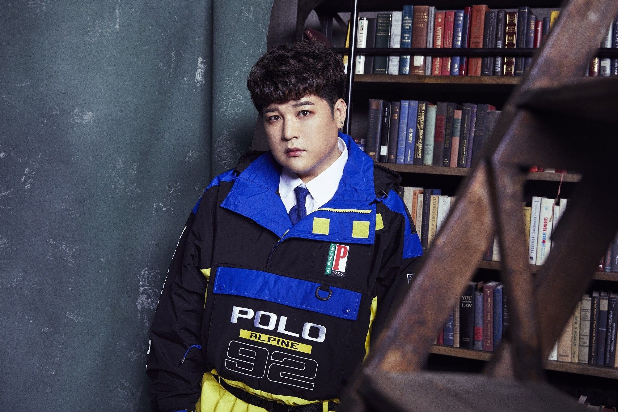 Shindong, Versatile artist, Multifaceted musician, 2000x1340 HD Desktop