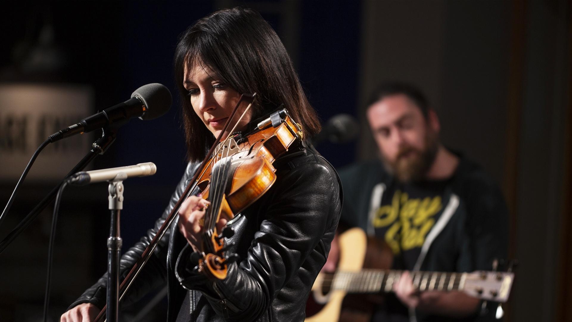 Amanda Shires, Live on The Bridge, All Arts performance, 1920x1080 Full HD Desktop