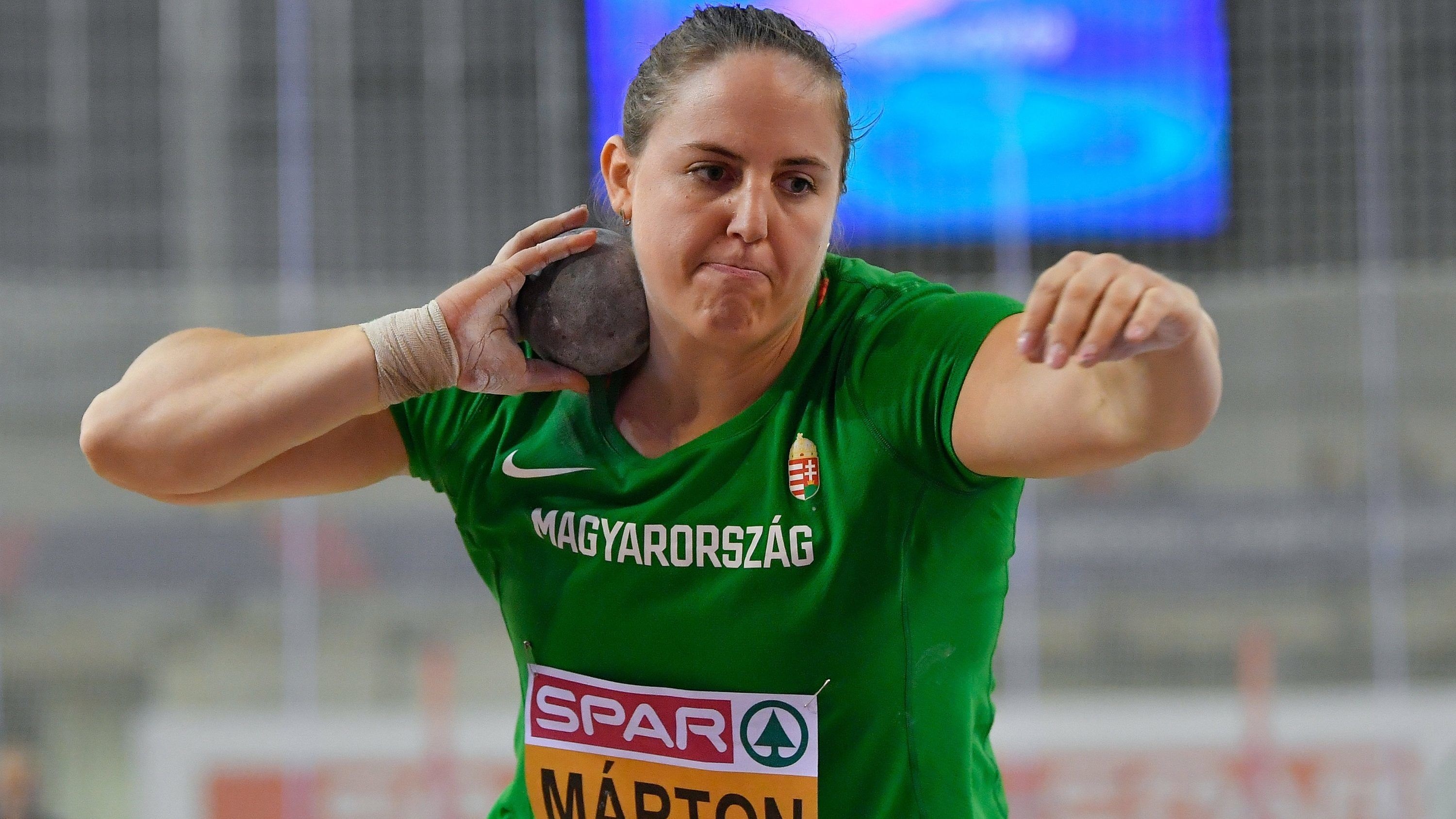 Anita Marton, Sports star, Shot put career, Amazing performances, 3000x1690 HD Desktop