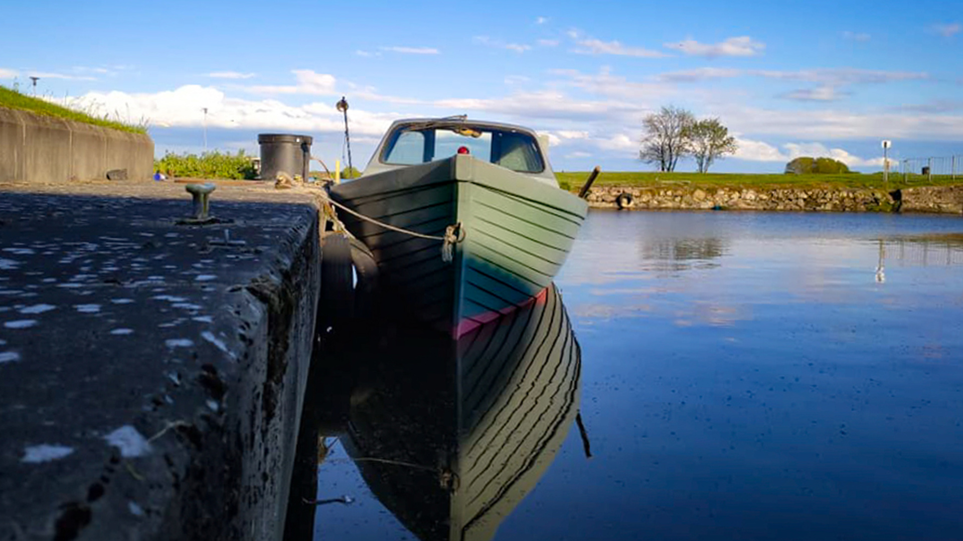 Lough Neagh, Battery Harbour, Abhainn Cruises, 1920x1080 Full HD Desktop