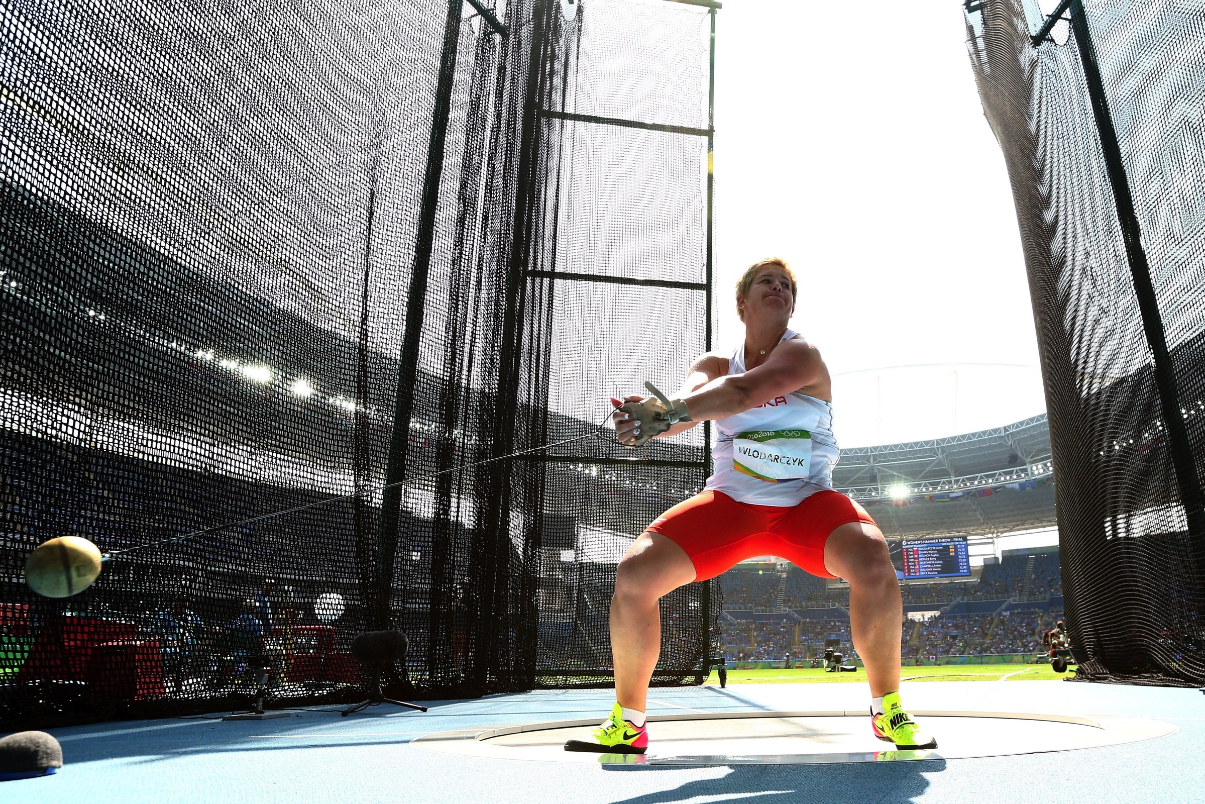 Hammer throw women, Olympic athletics, 2400x1600 HD Desktop