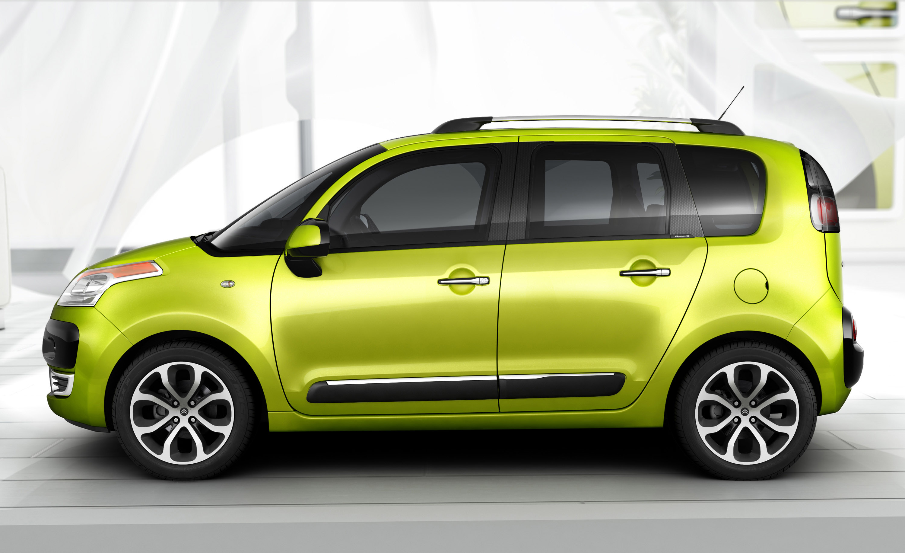 Citroen C3 Picasso, HD picture, Compact car, Car image, 3000x1840 HD Desktop