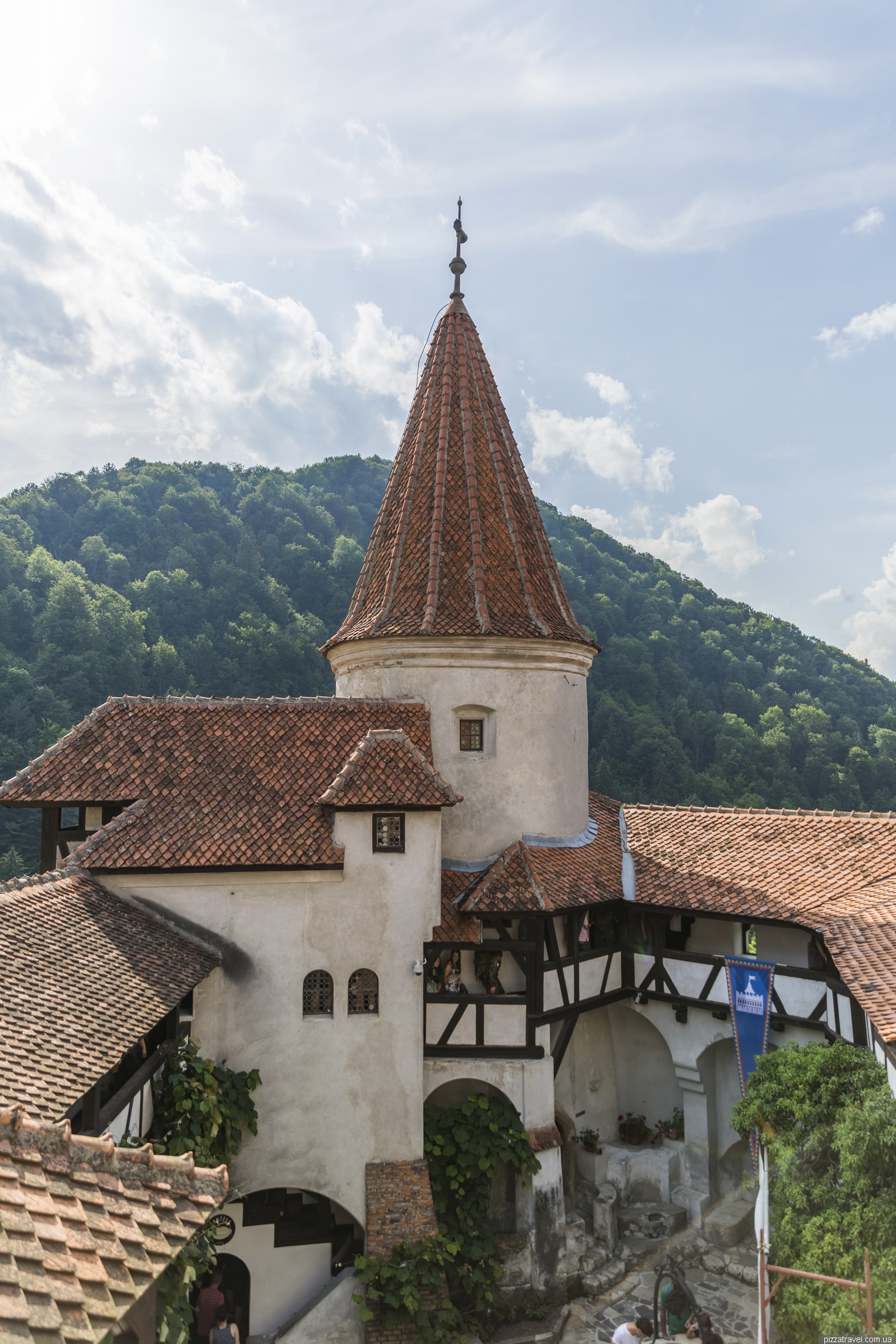 Bran Castle, Peru Blog, Interesting Places, 1530x2290 HD Phone