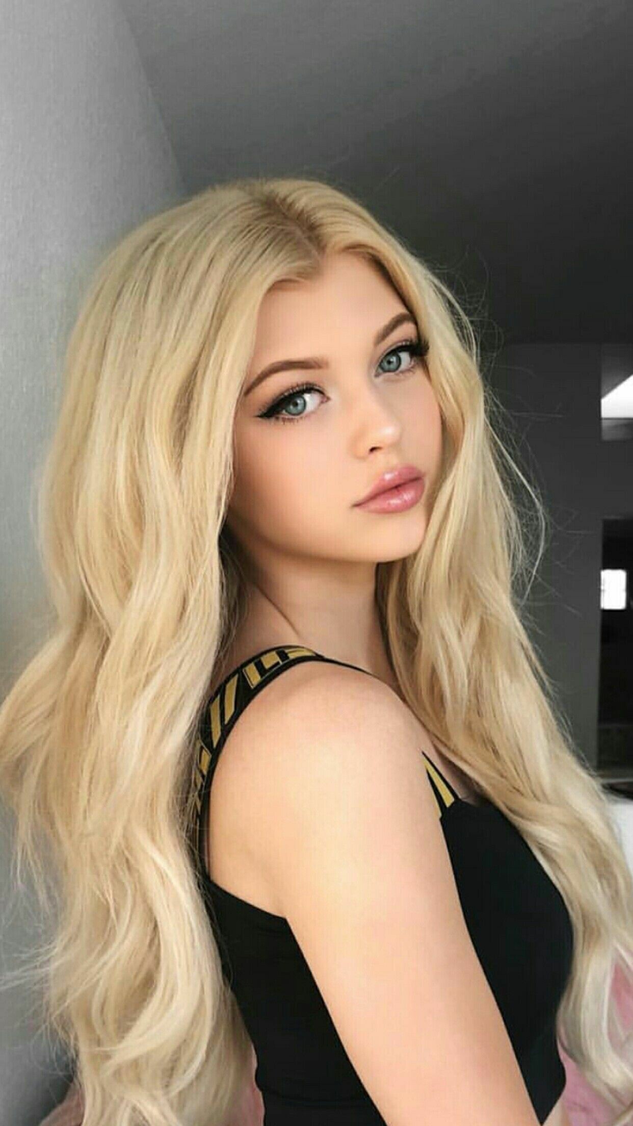 Download this wallpaper, Loren Gray, Celeb wallpapers, HD wallpapers, 1250x2210 HD Phone