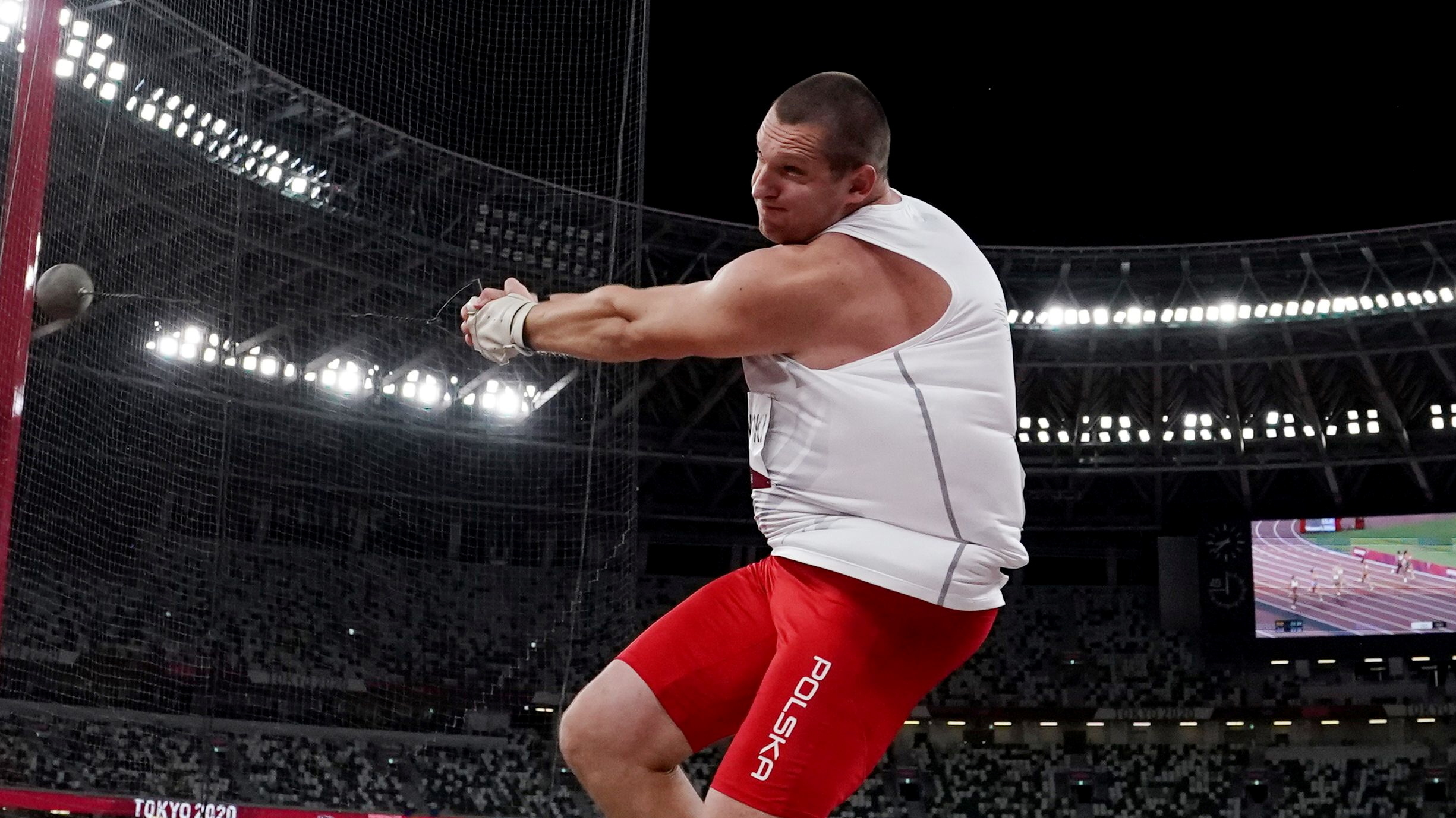 Wojciech Nowicki, Gold medal in hammer throw, 2450x1380 HD Desktop