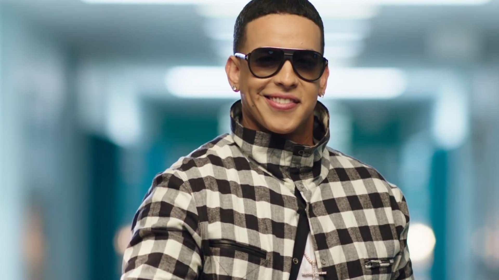 Daddy Yankee, HD wallpaper, Impressive visuals, Stunning graphics, 1920x1080 Full HD Desktop