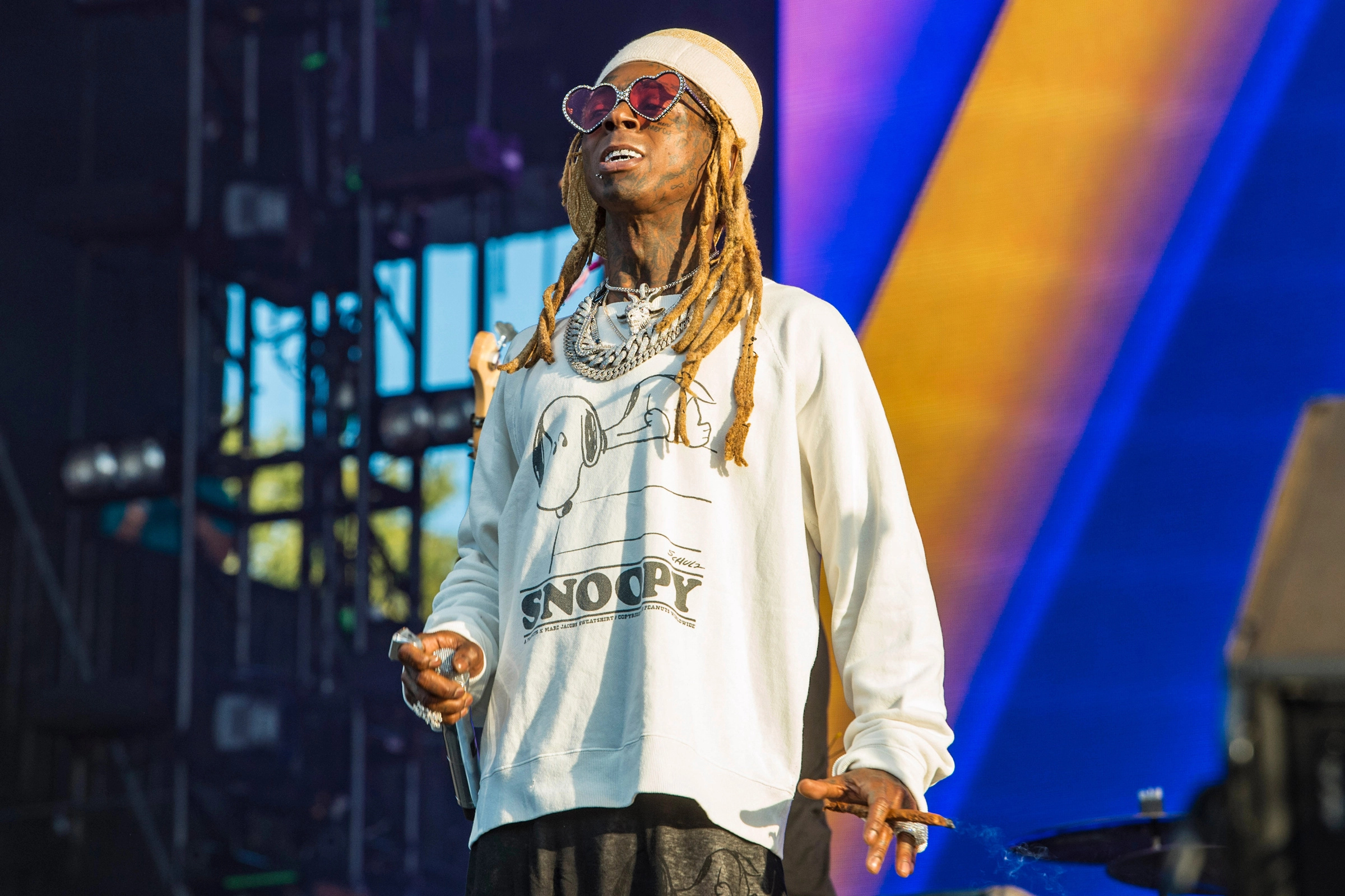 Lil Wayne, Billboard success, Eminem collaboration, Rolling Stone recognition, 2400x1600 HD Desktop