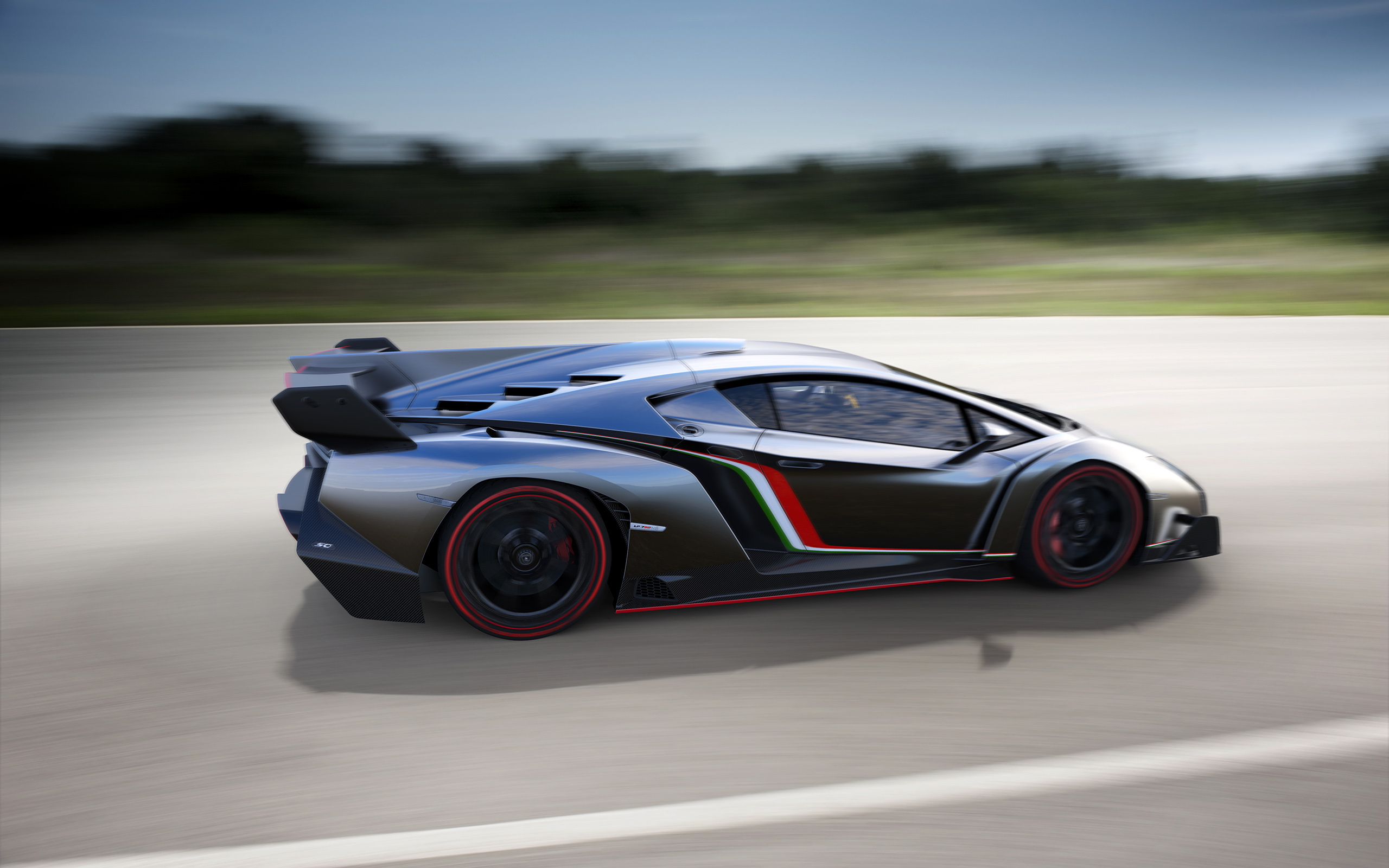 Italy Flag Livery, Lamborghini Veneno Wallpaper, 2560x1600 HD Desktop