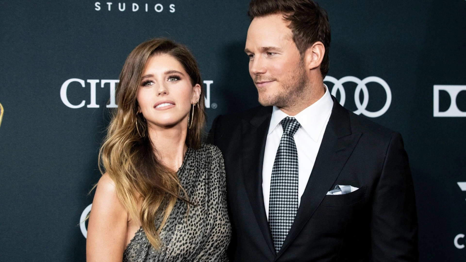 Pregnant Katherine Schwarzenegger, Chris Pratt, Home haircut, SheKnows video, 1920x1080 Full HD Desktop