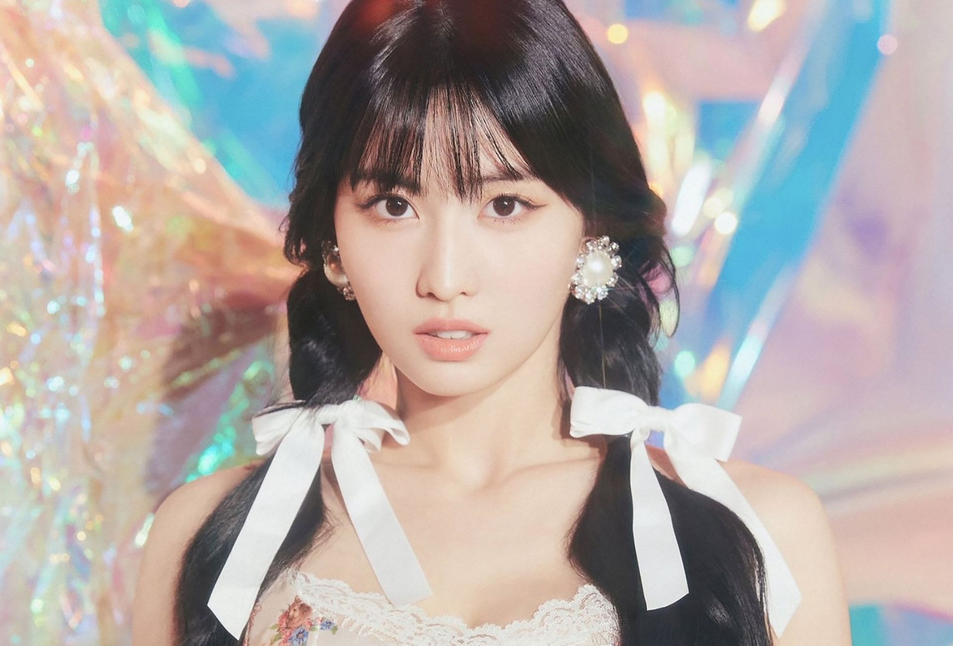 TWICE's Momo suffers head injury while on tour 1920x1310