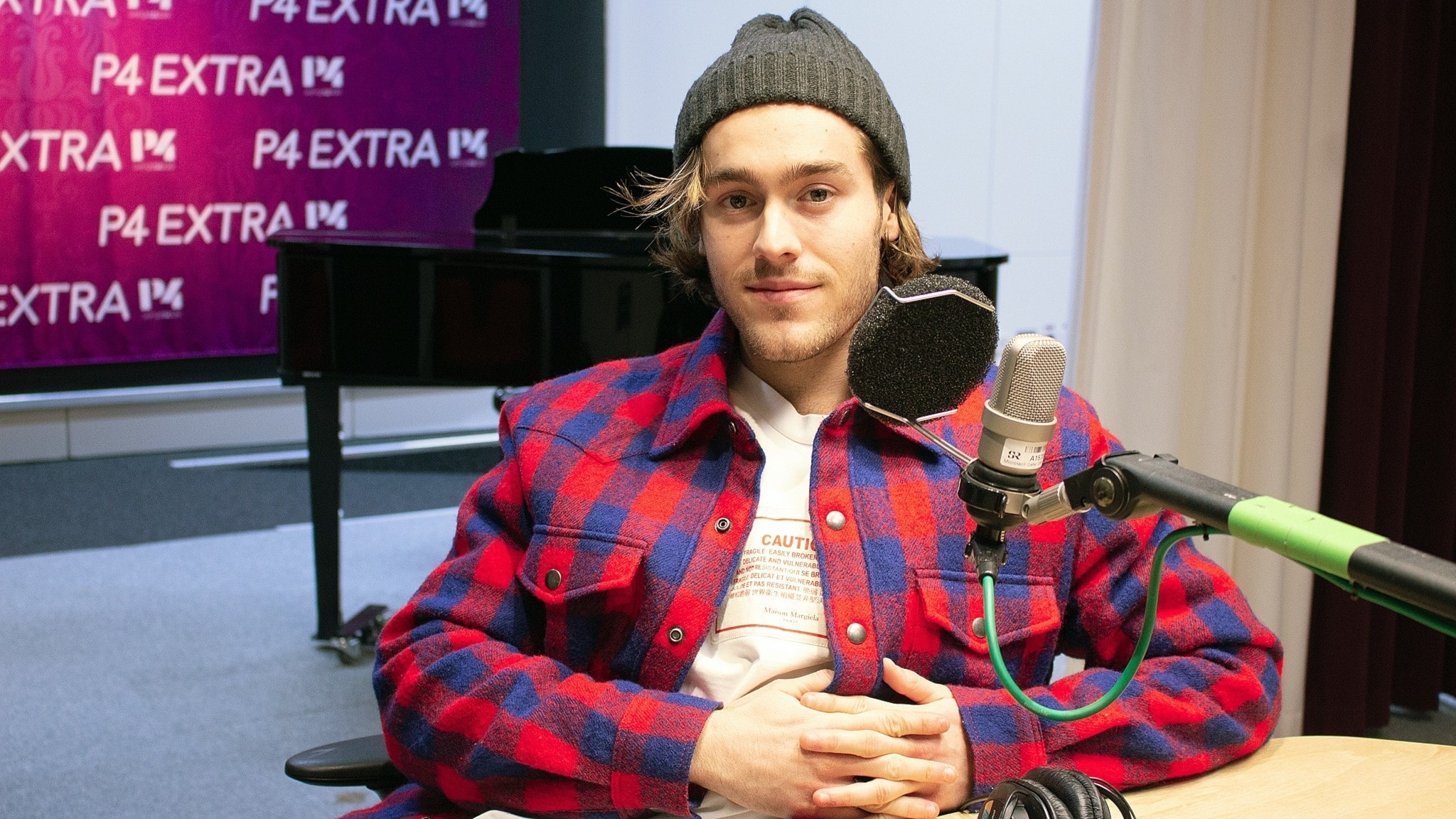 Benjamin Ingrosso, Anti-dejting, P4 Extra guest, Sveriges Radio, 2050x1160 HD Desktop