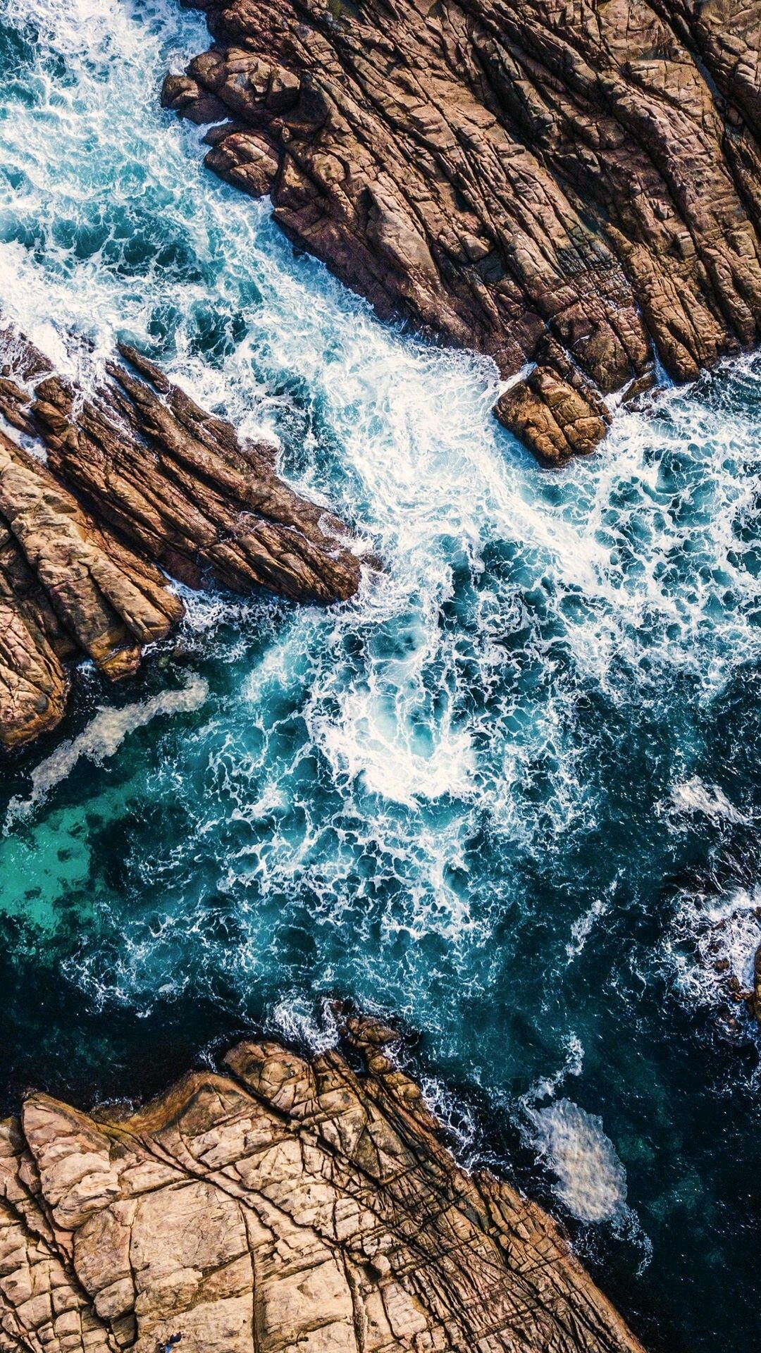 Captivating waves, Tranquil ocean, Beachside beauty, Nature's bliss, 1080x1920 Full HD Phone