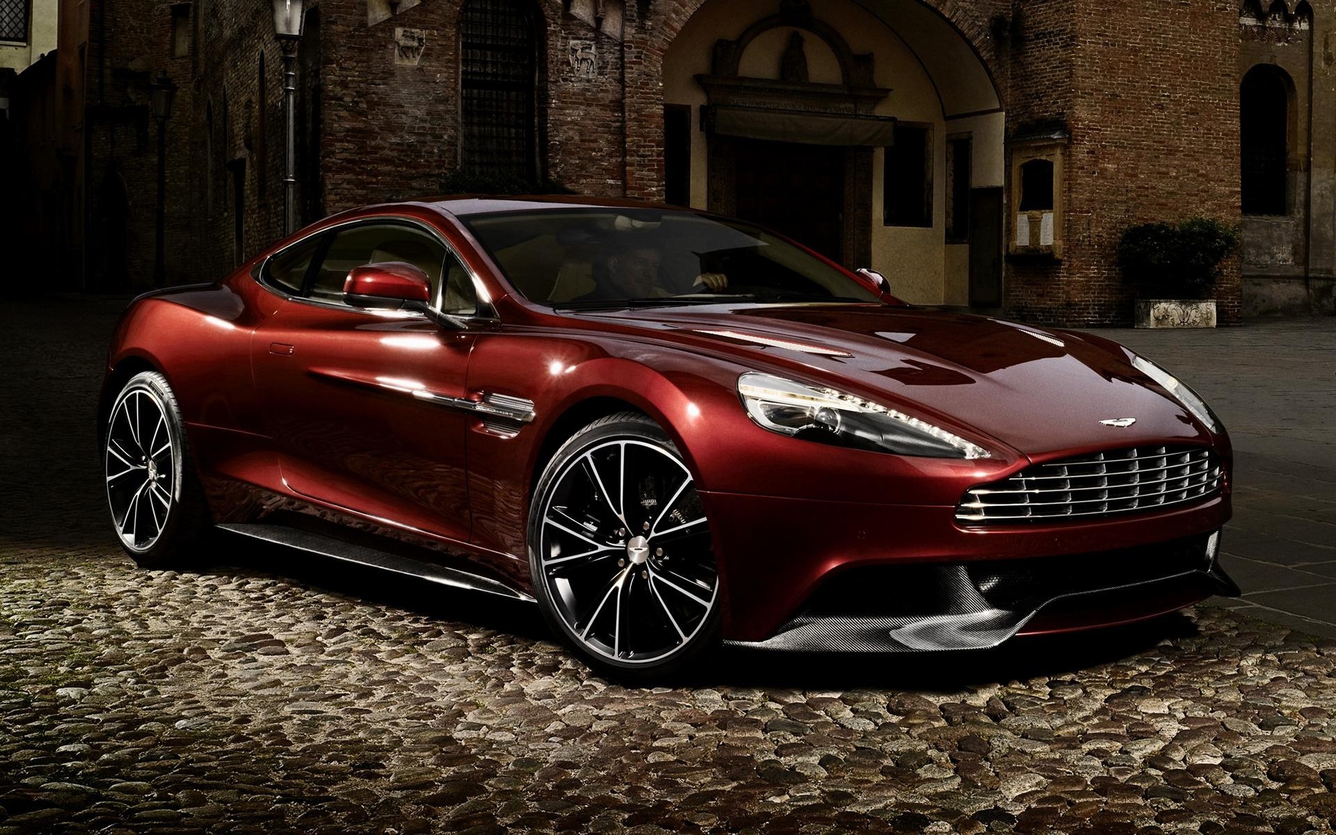 Aston Martin Vanquish, Elegant beauty, High-performance machine, Exquisite craftsmanship, 1920x1200 HD Desktop