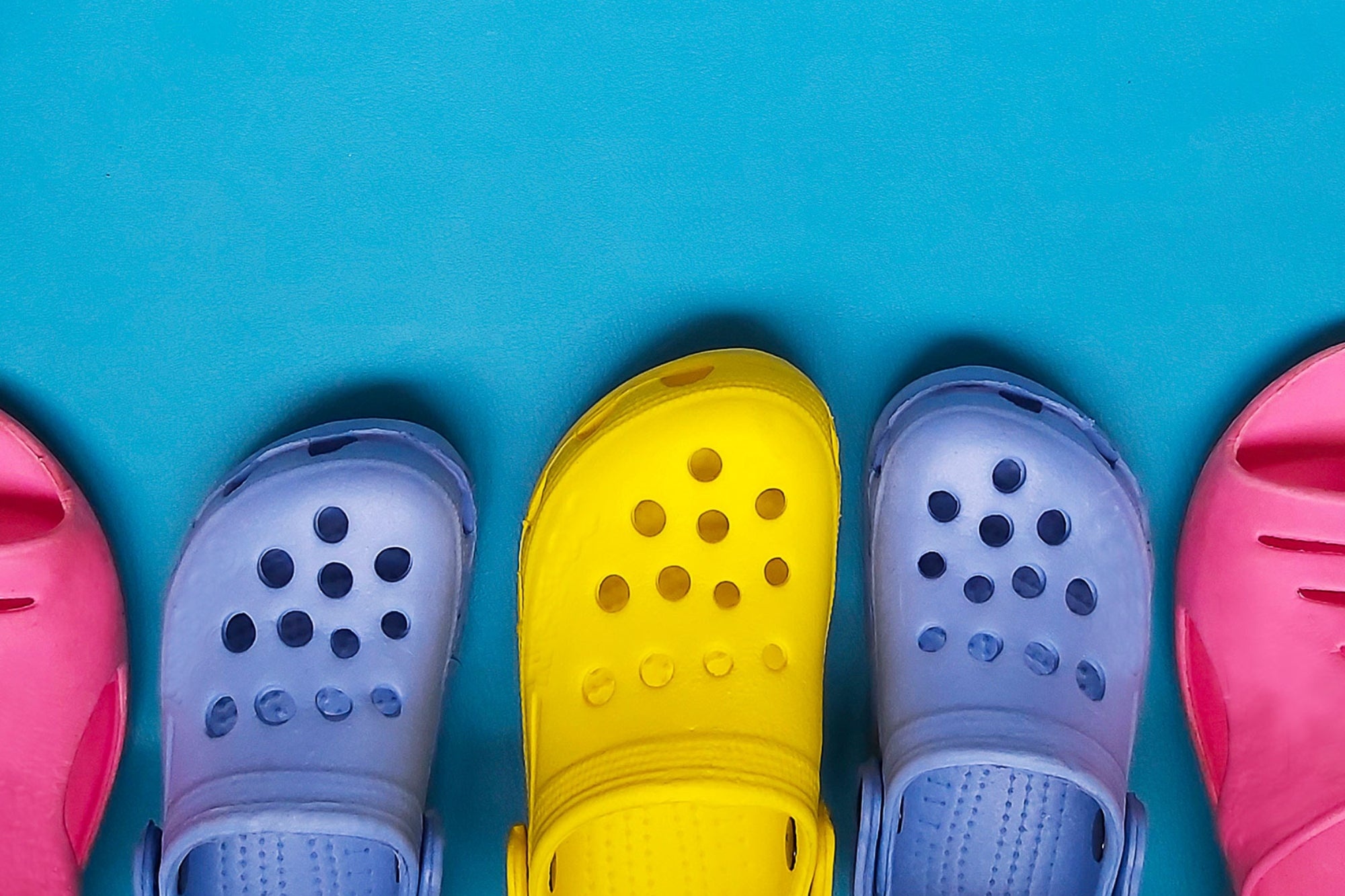 Crocs, Comeback trend, Fashion revival, Comfort and style, 2000x1340 HD Desktop