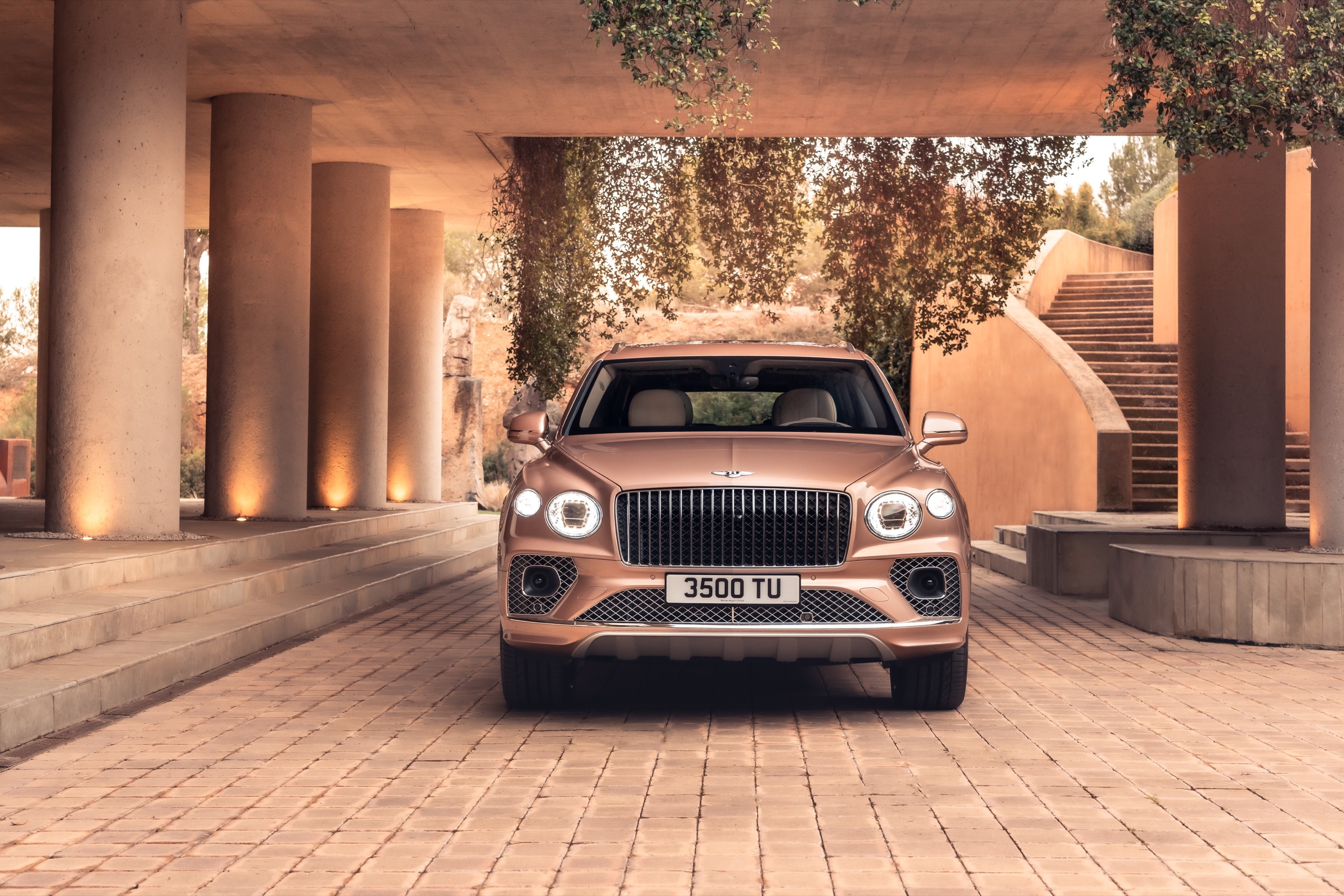 Bentley Bentayga, Extended wheelbase edition, Exquisite craftsmanship, HD picture, 3000x2000 HD Desktop