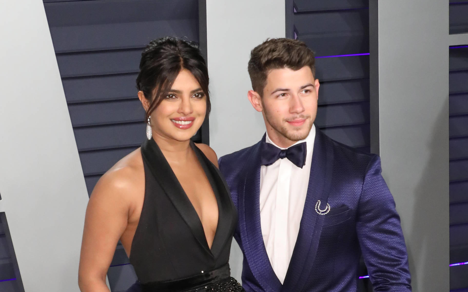 Priyanka Chopra, Nick Jonas, Face time, Long-distance love, 1920x1200 HD Desktop