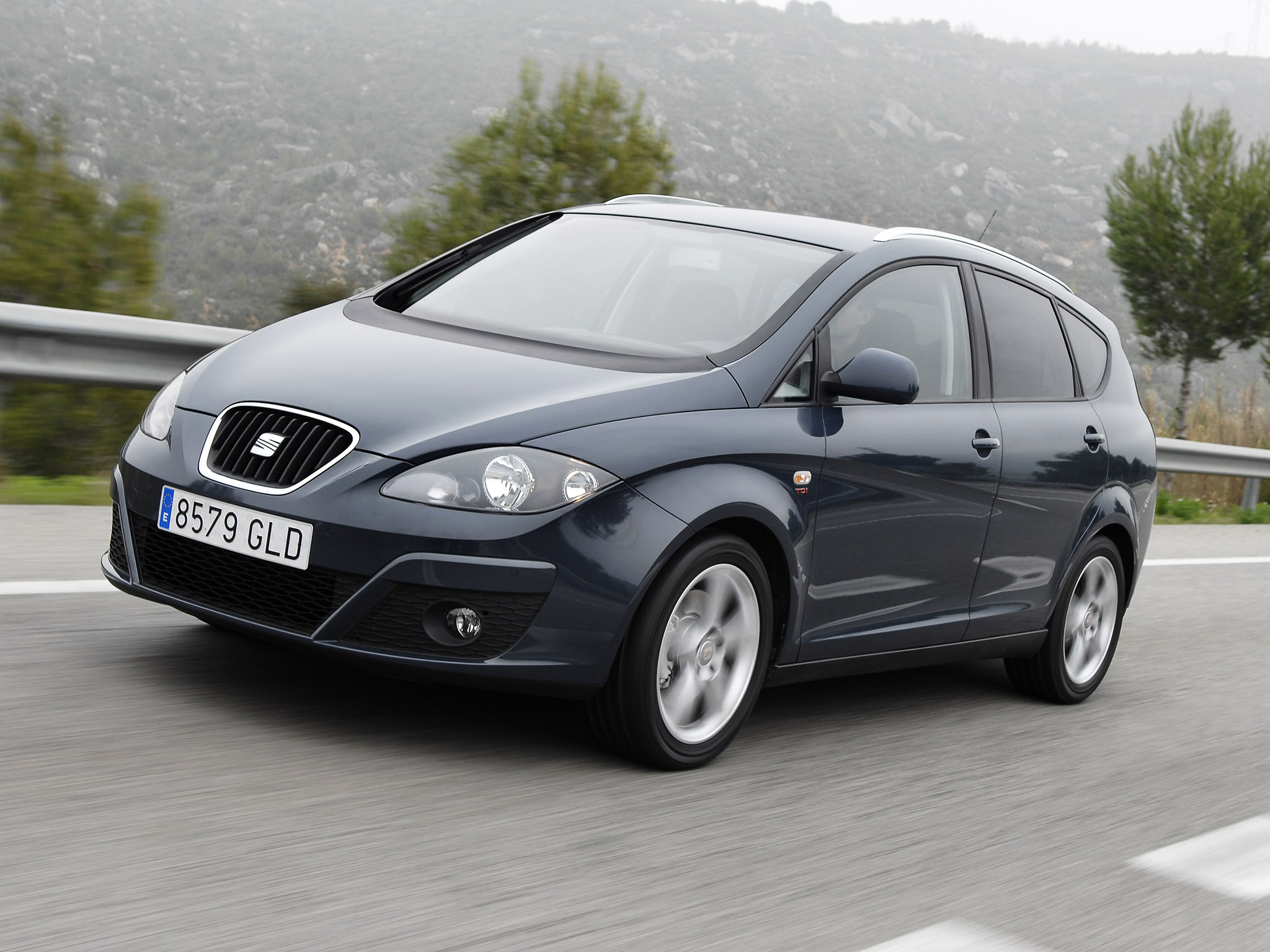 Seat Altea, Sporty and elegant, Car Pixel images, HD wallpapers, 2050x1540 HD Desktop