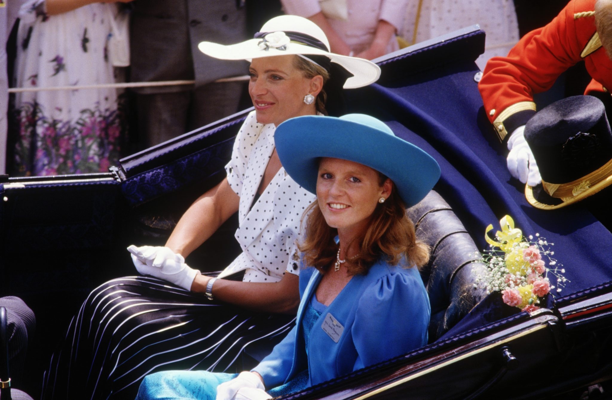 Sarah Ferguson, Celebs, the crown s6, prince andrew, 2050x1340 HD Desktop