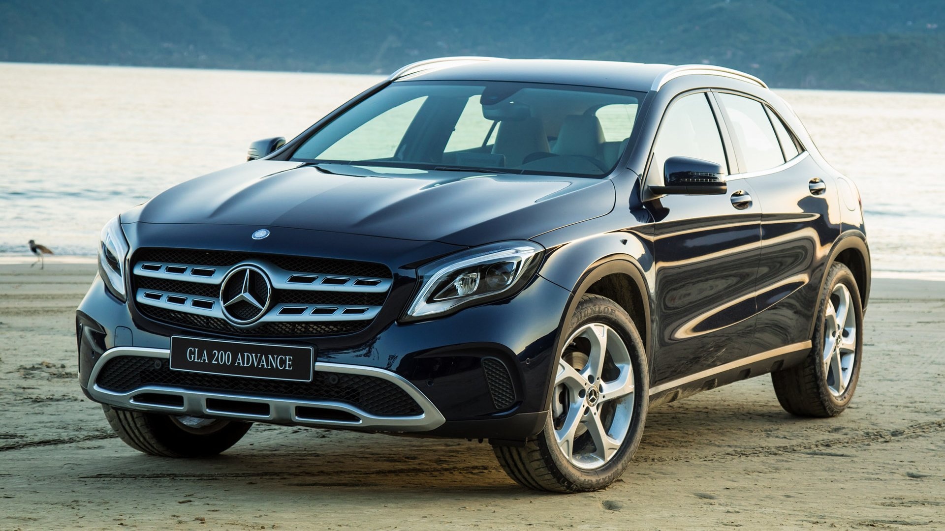 Mercedes-Benz GLA, Class 200 Advance, Stylish exterior, Premium features, 1920x1080 Full HD Desktop