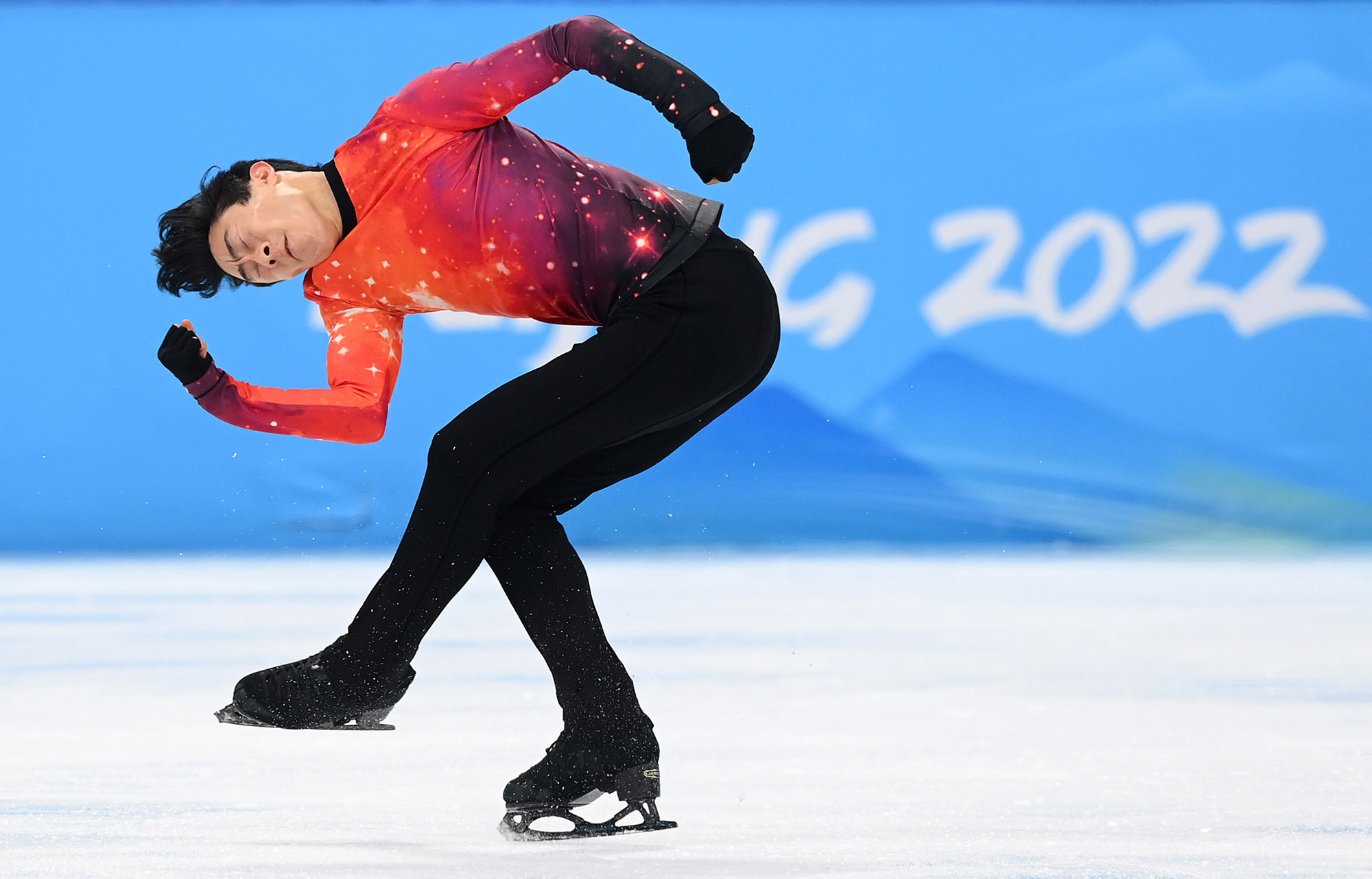 Nathan Chen, China's social media response, Gold medal win, Bloomberg report, 2000x1290 HD Desktop