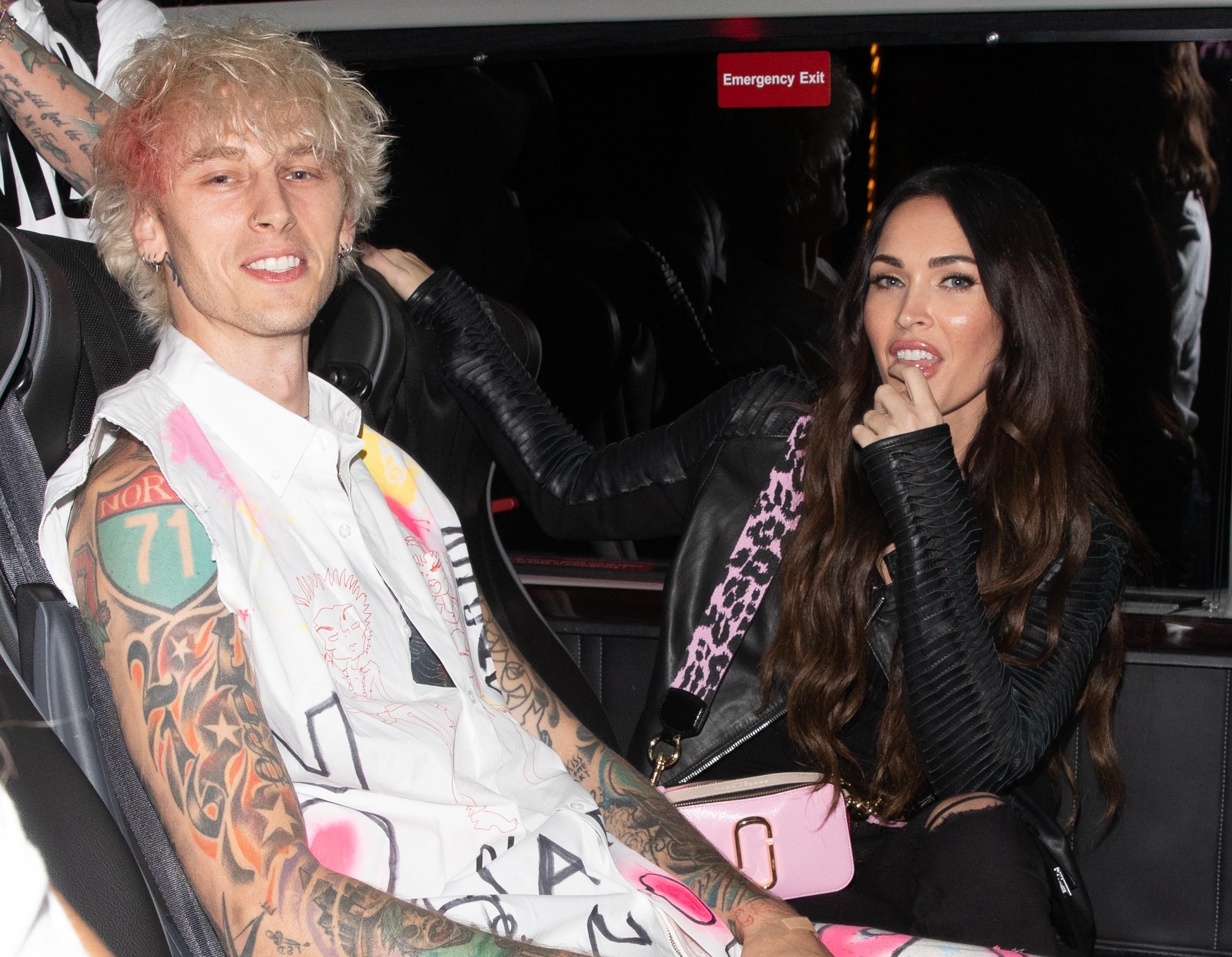 Megan Fox, Machine Gun Kelly, Twin Flame, Connection, 2560x1990 HD Desktop