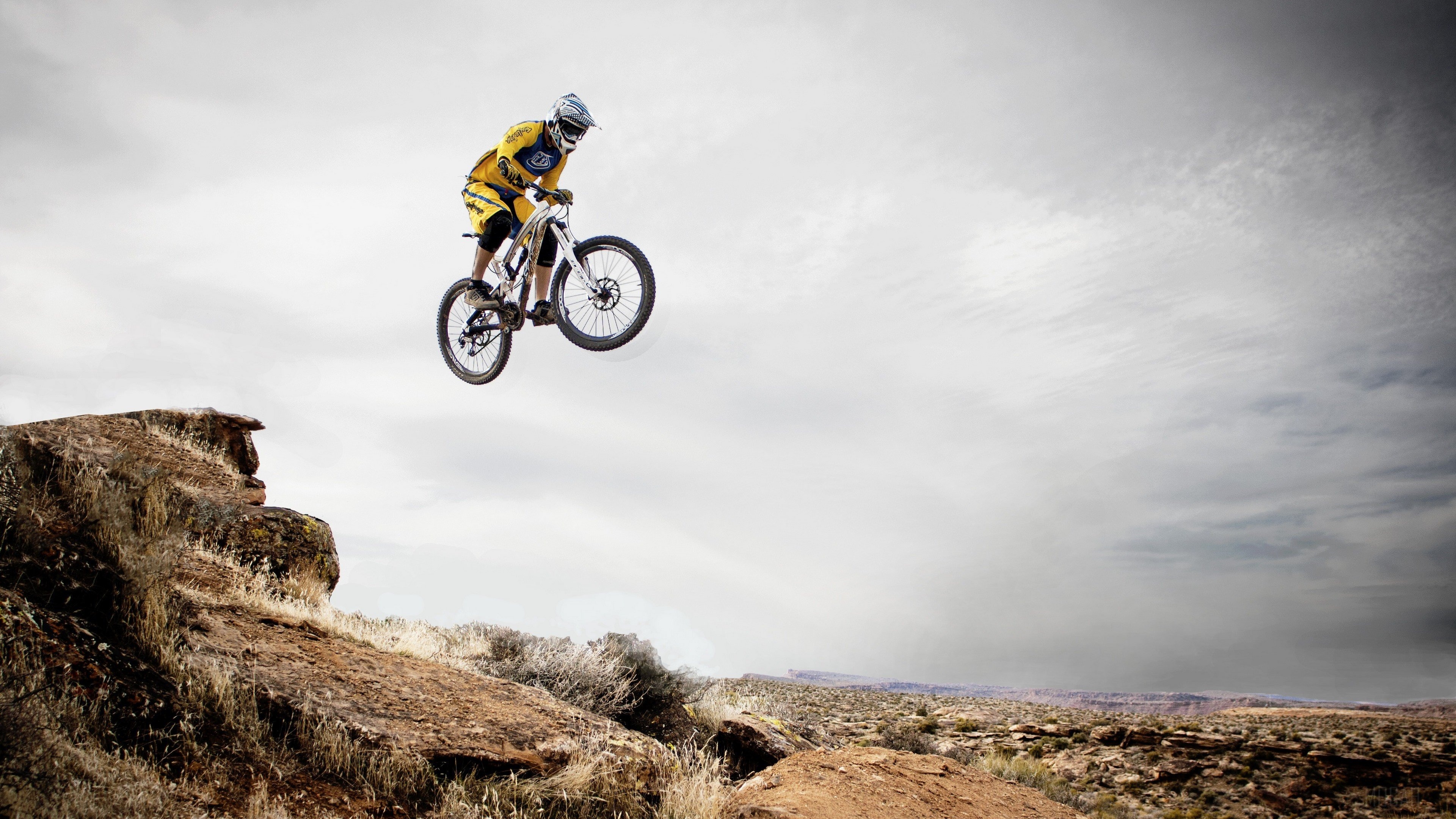 Mountain bike, Pro Bikes Wallpaper, 3840x2160 4K Desktop