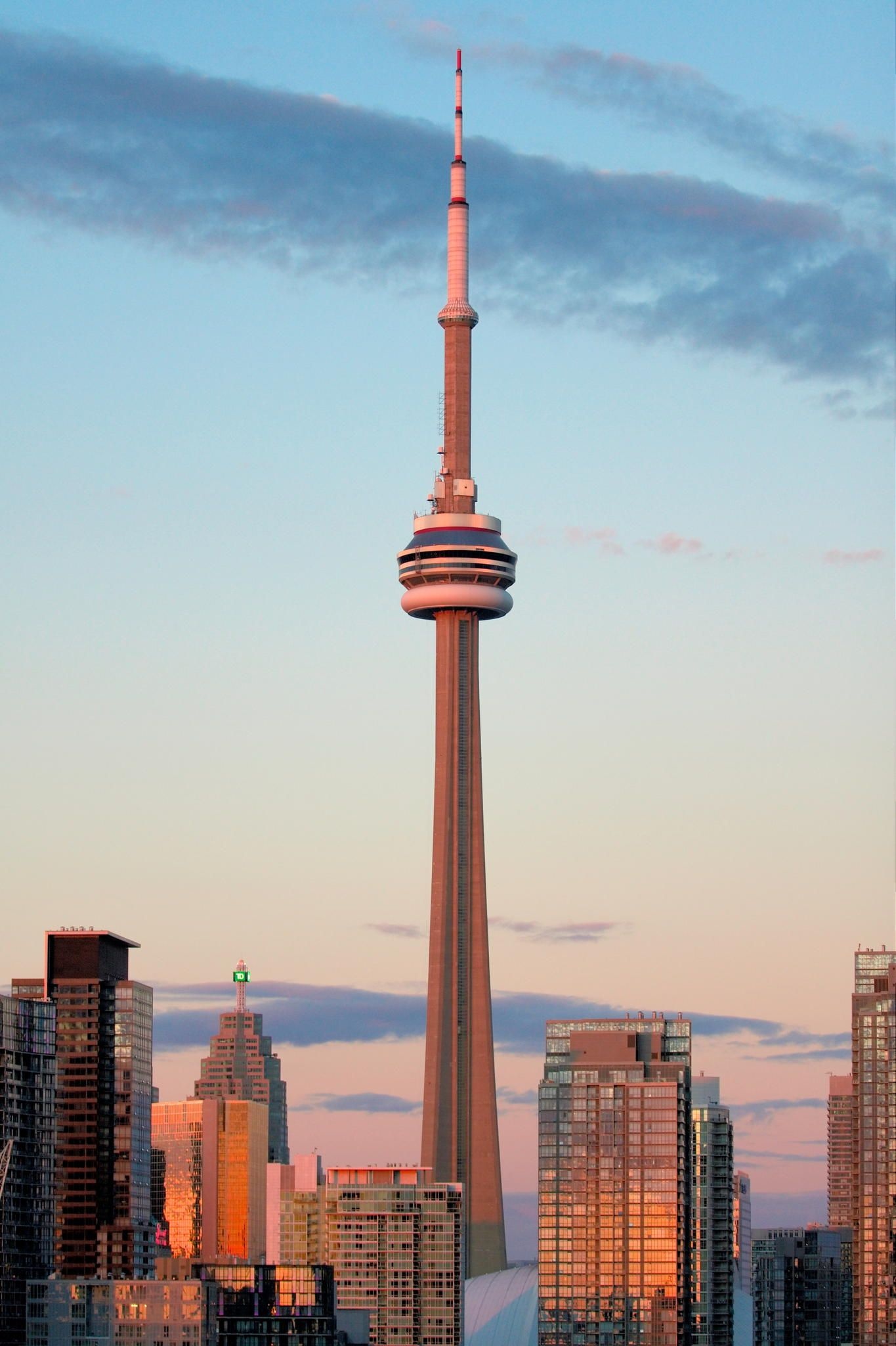 CN Tower, Toronto Skyline Wallpaper, 1370x2050 HD Phone