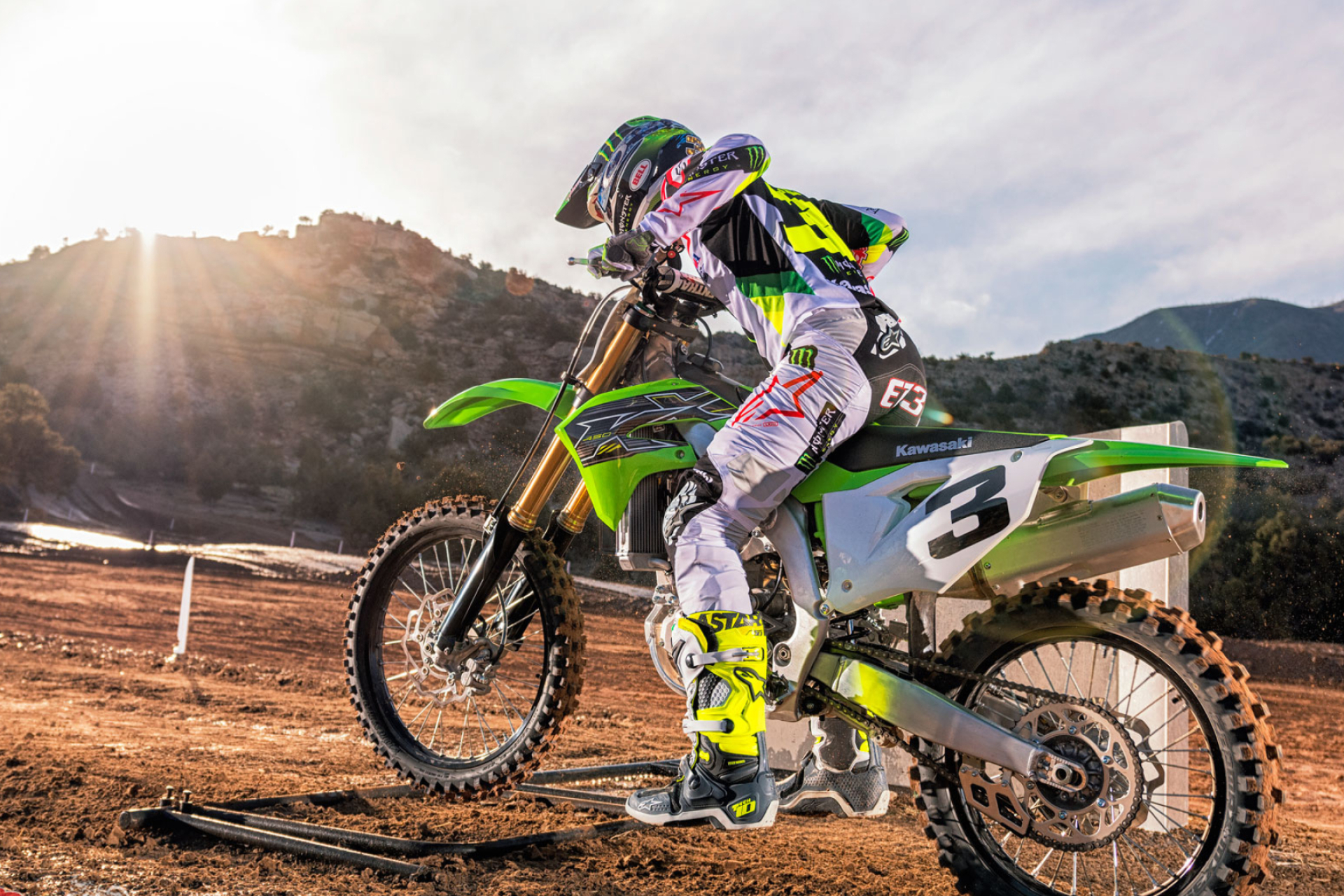 2019 Model, Kawasaki KX450 Wallpaper, 1920x1280 HD Desktop