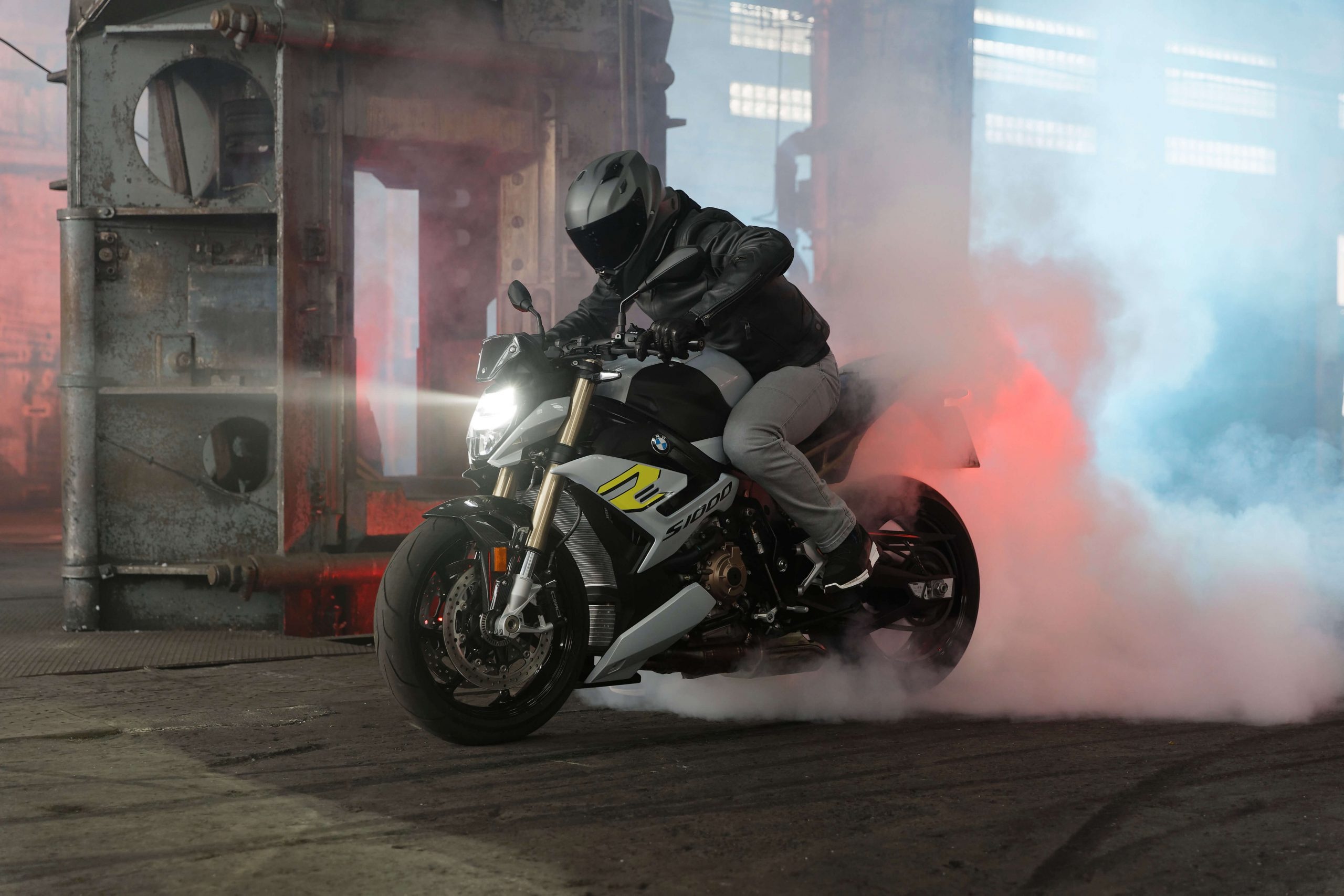 BMW S 1000 R, Striking street presence, Naked bike excellence, BMW engineering, 2560x1710 HD Desktop