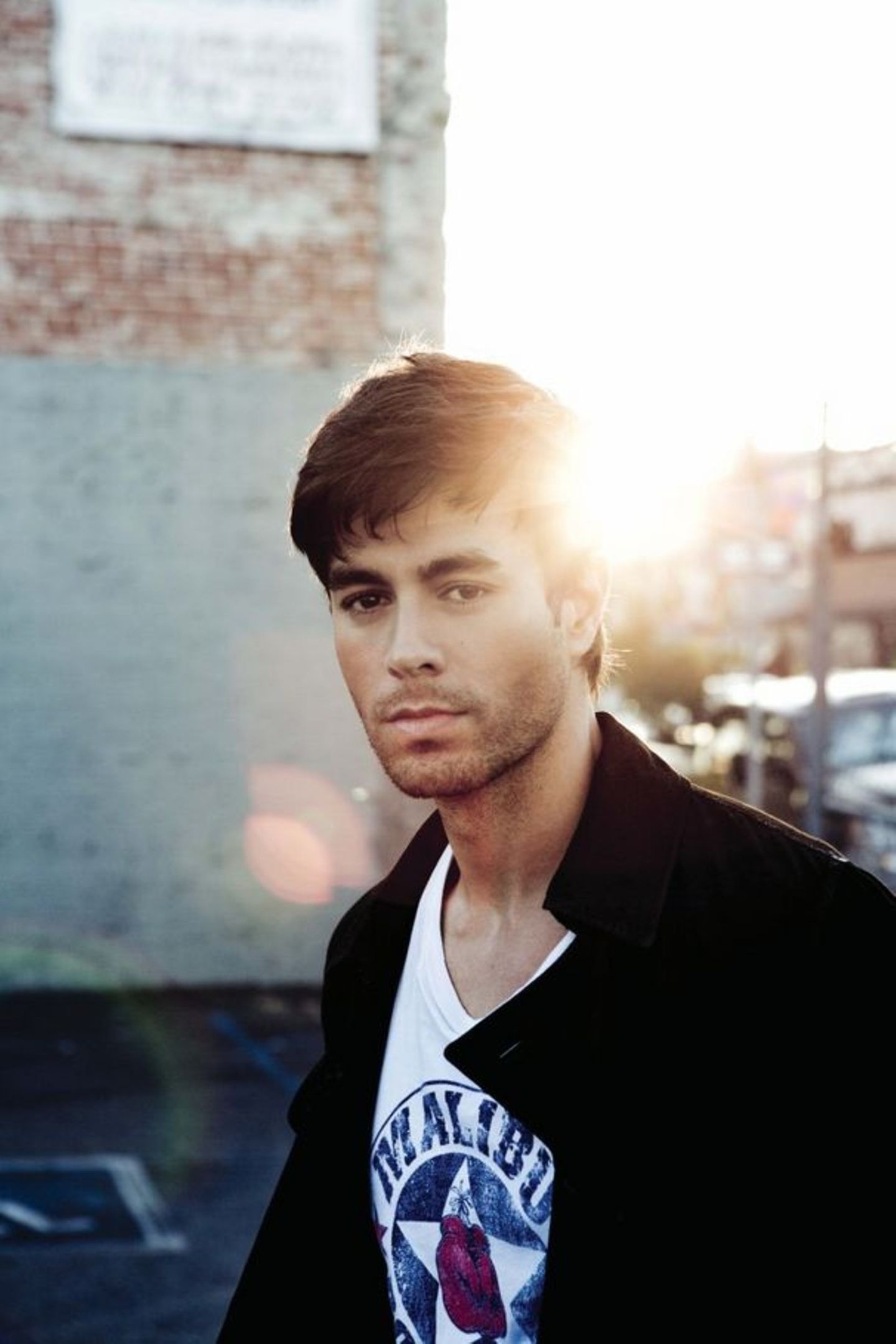 Enrique Iglesias, Steckbrief, News, Bilder, 1440x2160 HD Phone