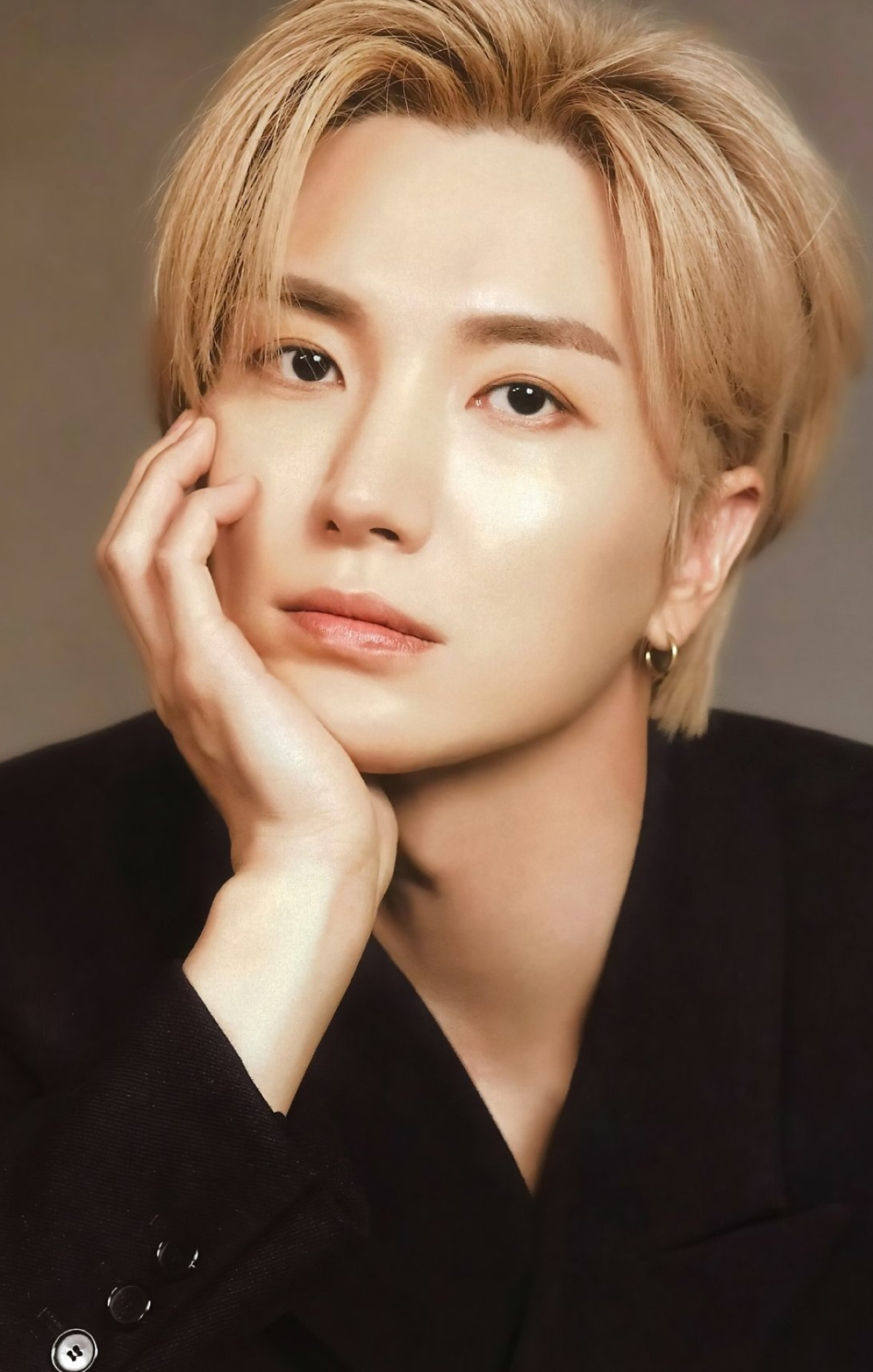 Leeteuk, SJ Download, Remember 15 photobook, Korean idol, 1230x1920 HD Phone