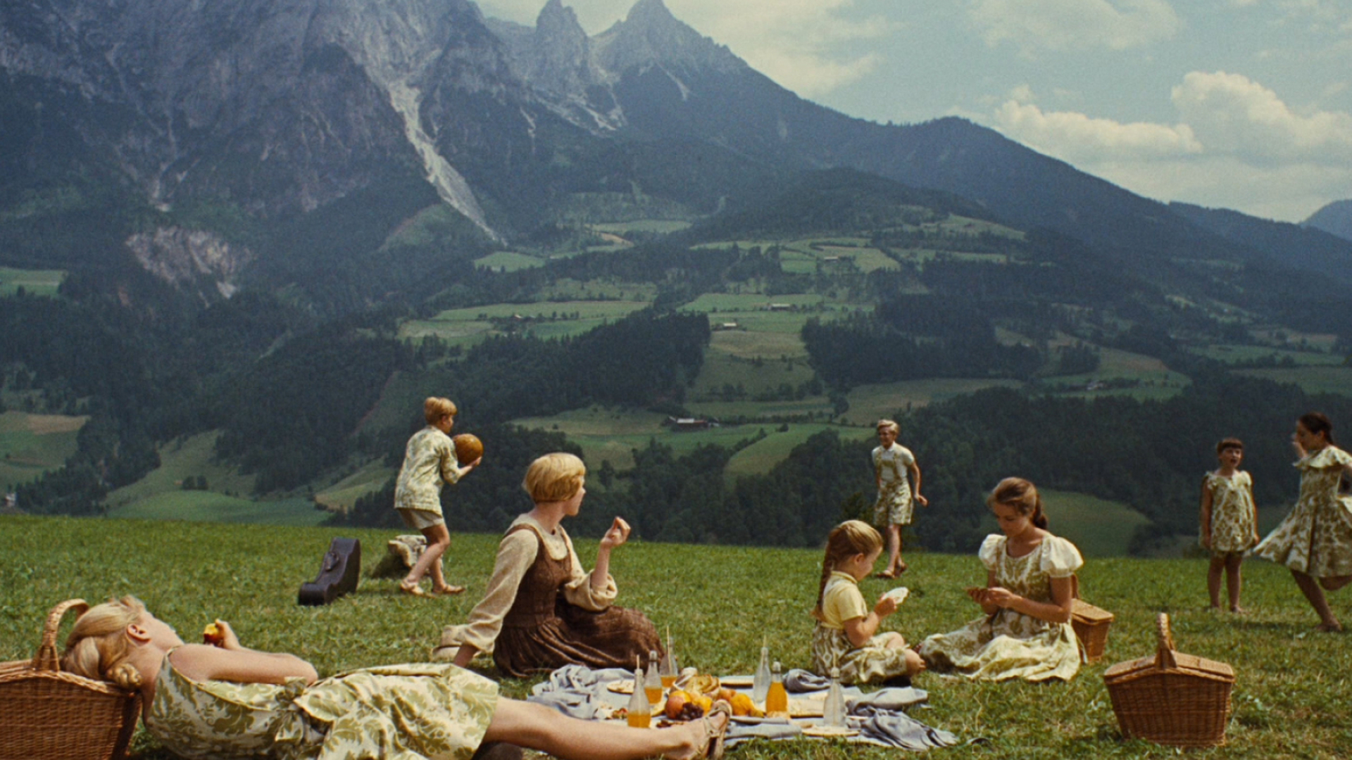 Sound of Music wallpaper, Melodic marvel, Musical masterpiece, Julie Andrews, 1920x1080 Full HD Desktop