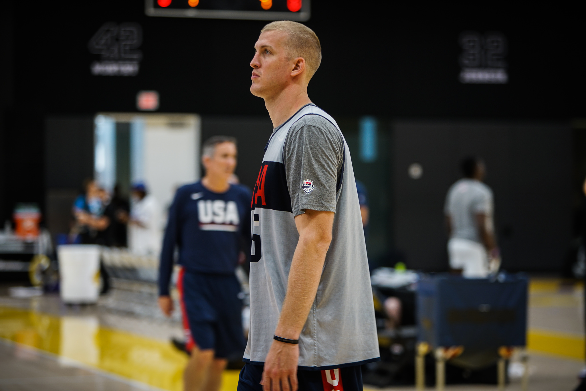 Mason Plumlee, Nuggets, Team USA, Service, 2050x1370 HD Desktop