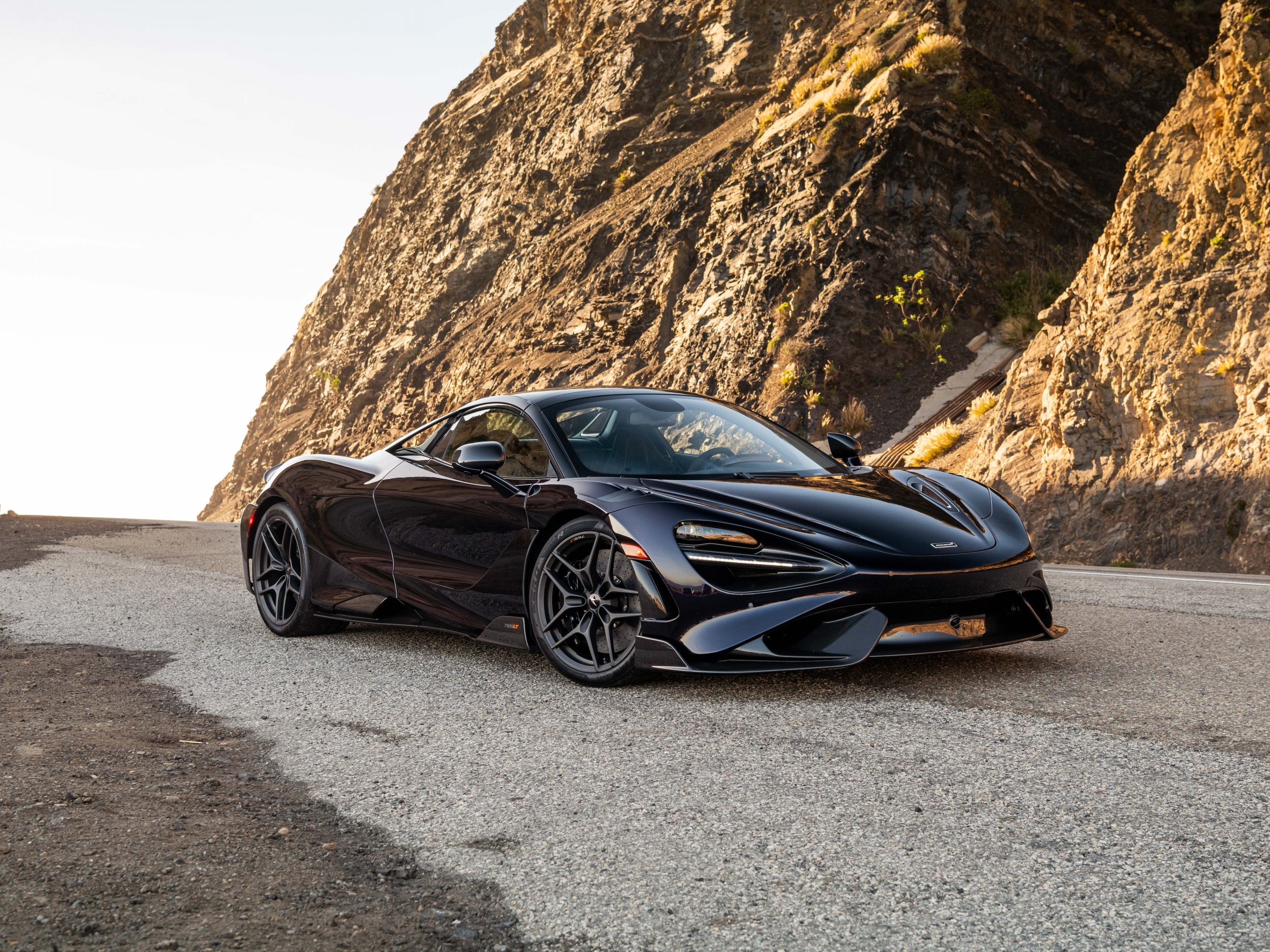 McLaren 765LT, Spider variant, Wallpaper, 2740x2050 HD Desktop