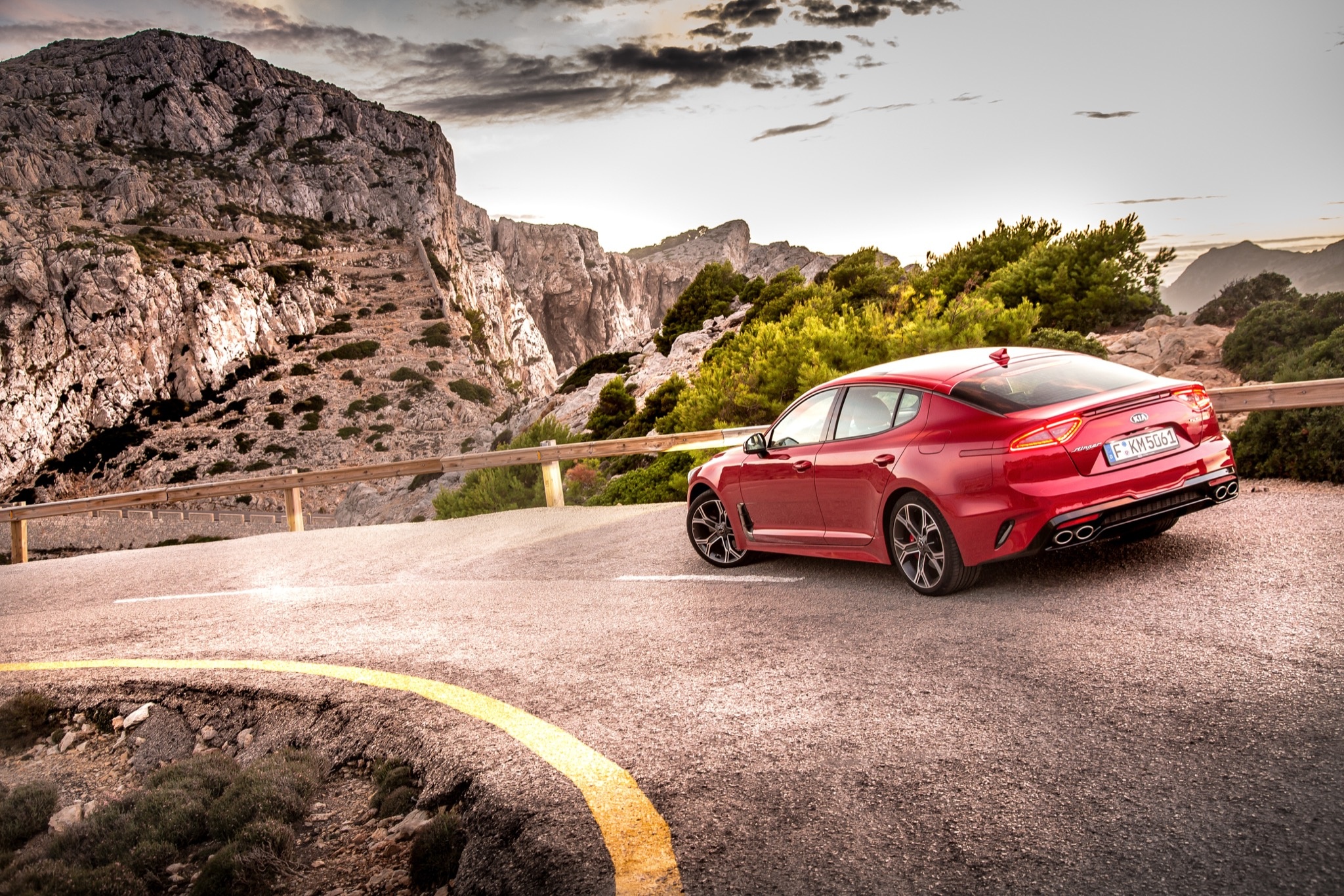 Kia Stinger GT, Performance sedan, First drive, 2050x1370 HD Desktop