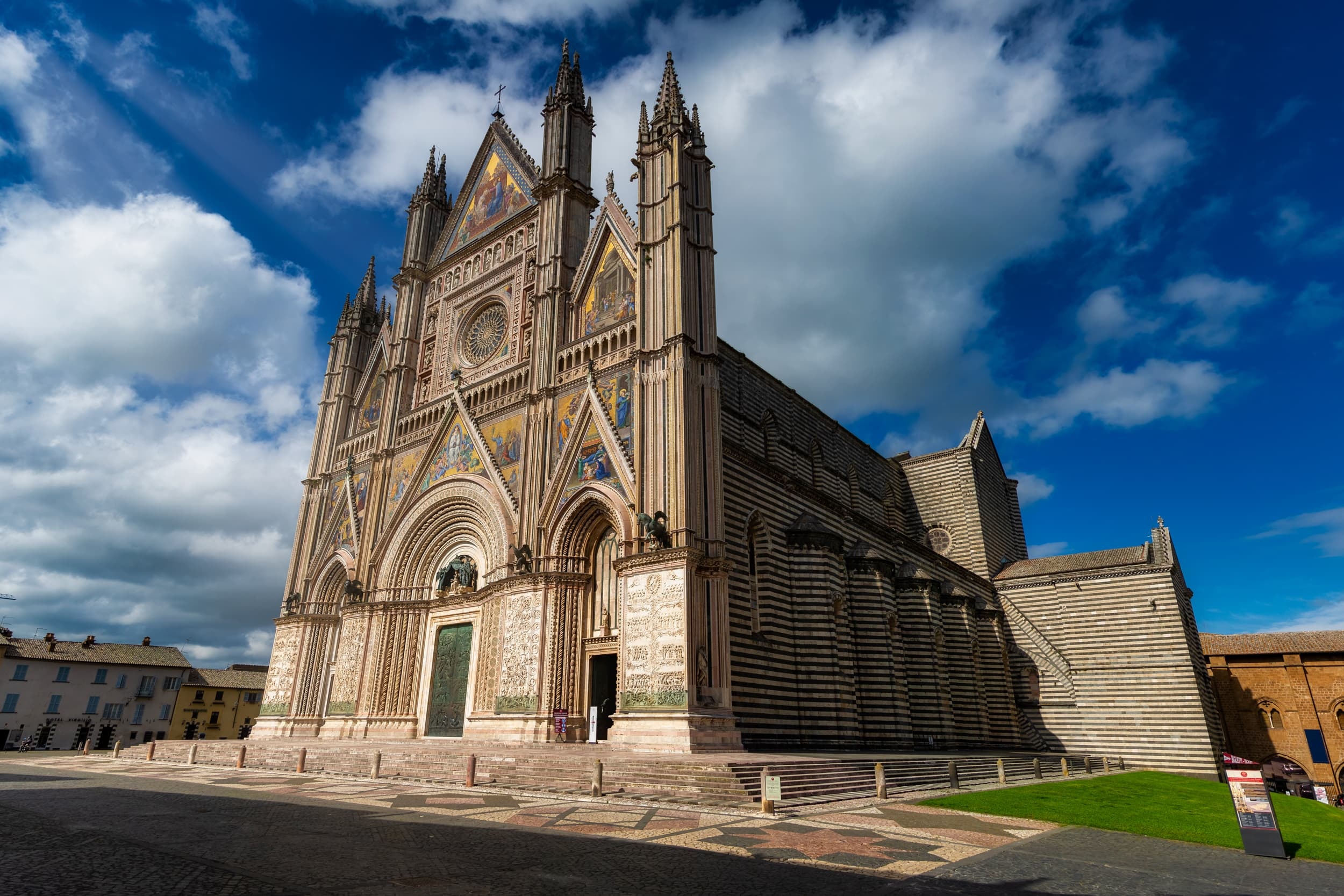 Orvieto, Travels, Citt del Gusto, Rinascimento Umbro, 2500x1670 HD Desktop