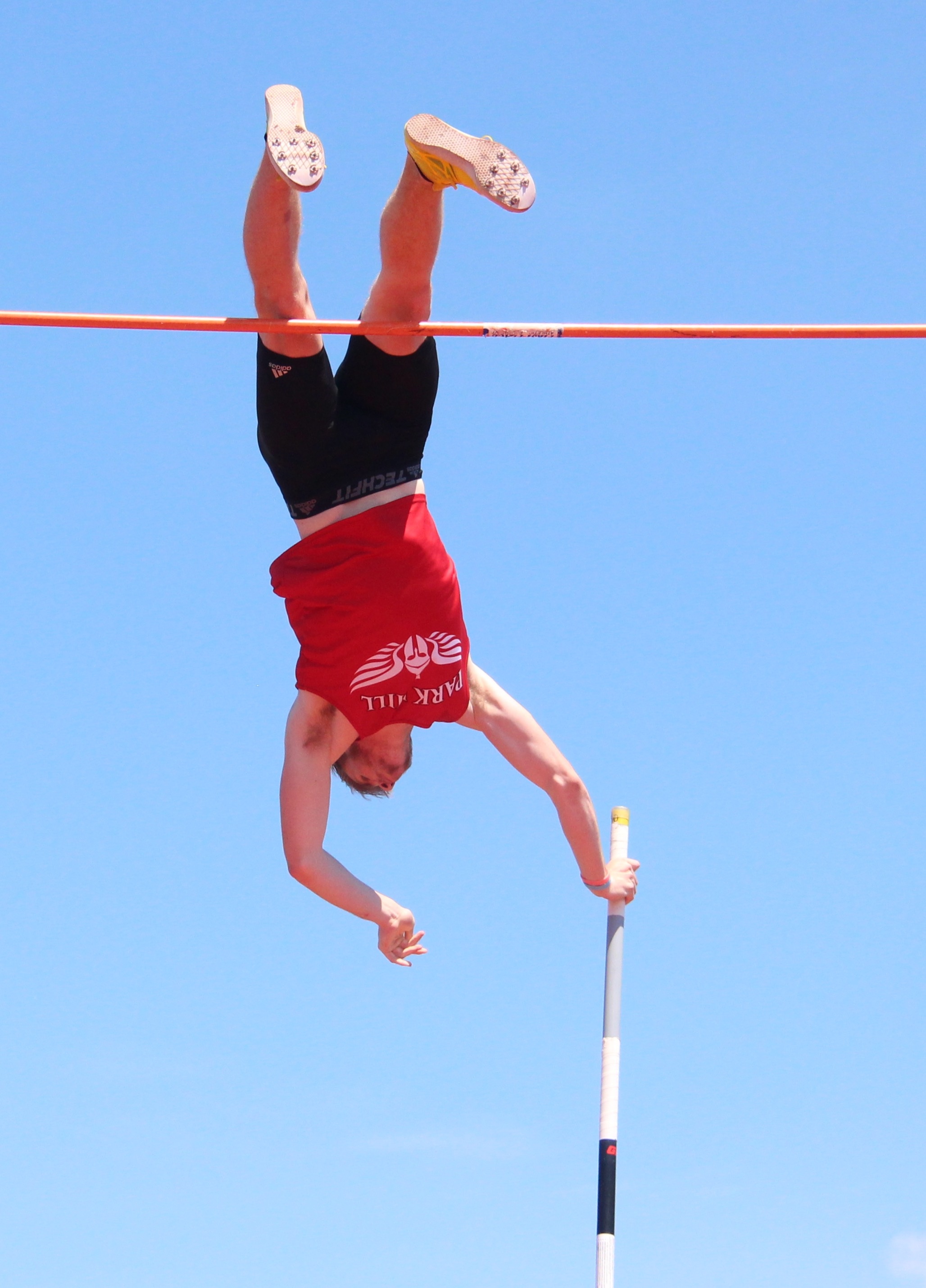 Chris Nilsen, Pole Vaulting Wallpaper, 2060x2860 HD Phone