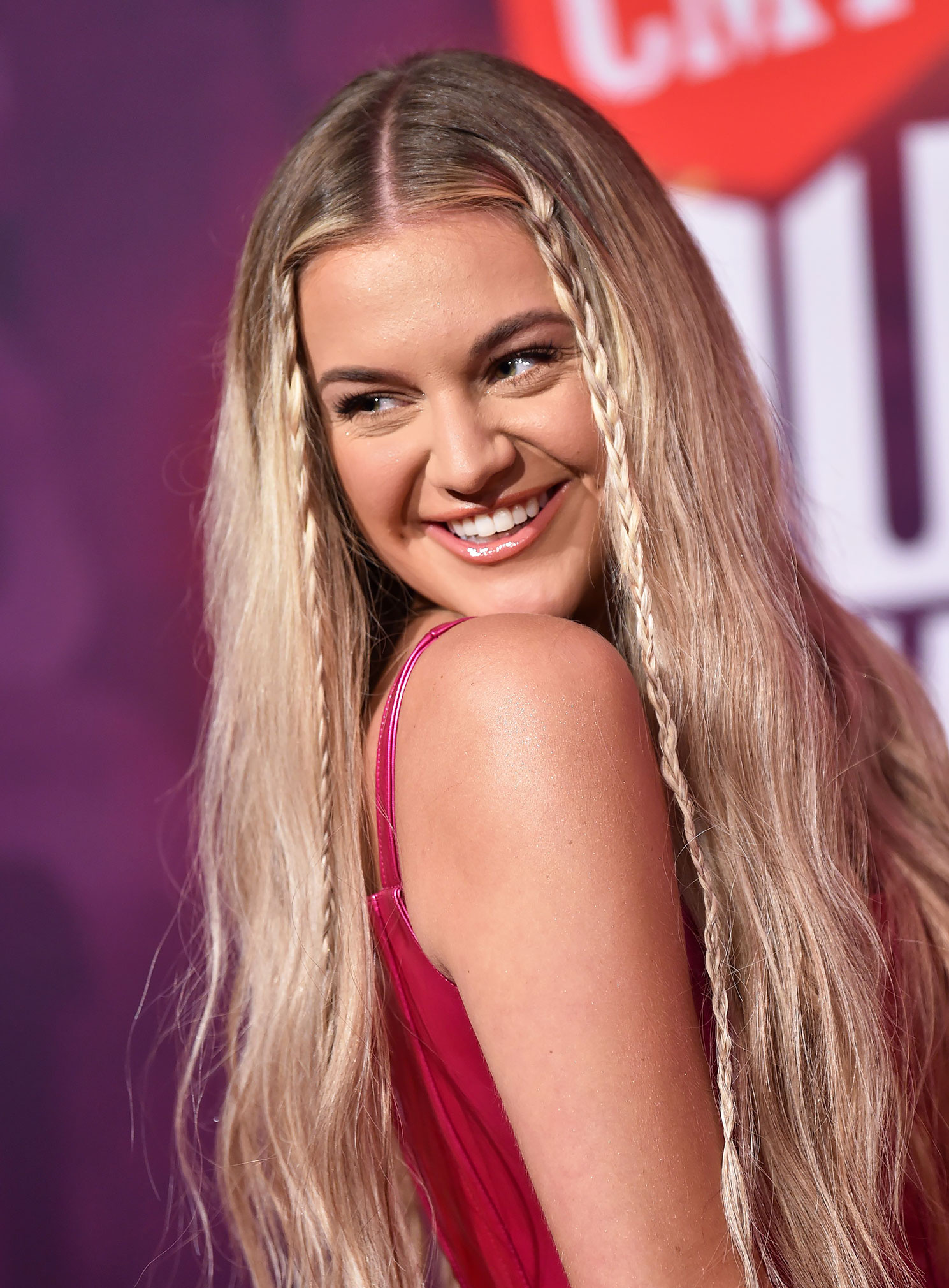 Kelsea Ballerini, CMT Music Awards, Fashion breakdown, 1490x2020 HD Phone