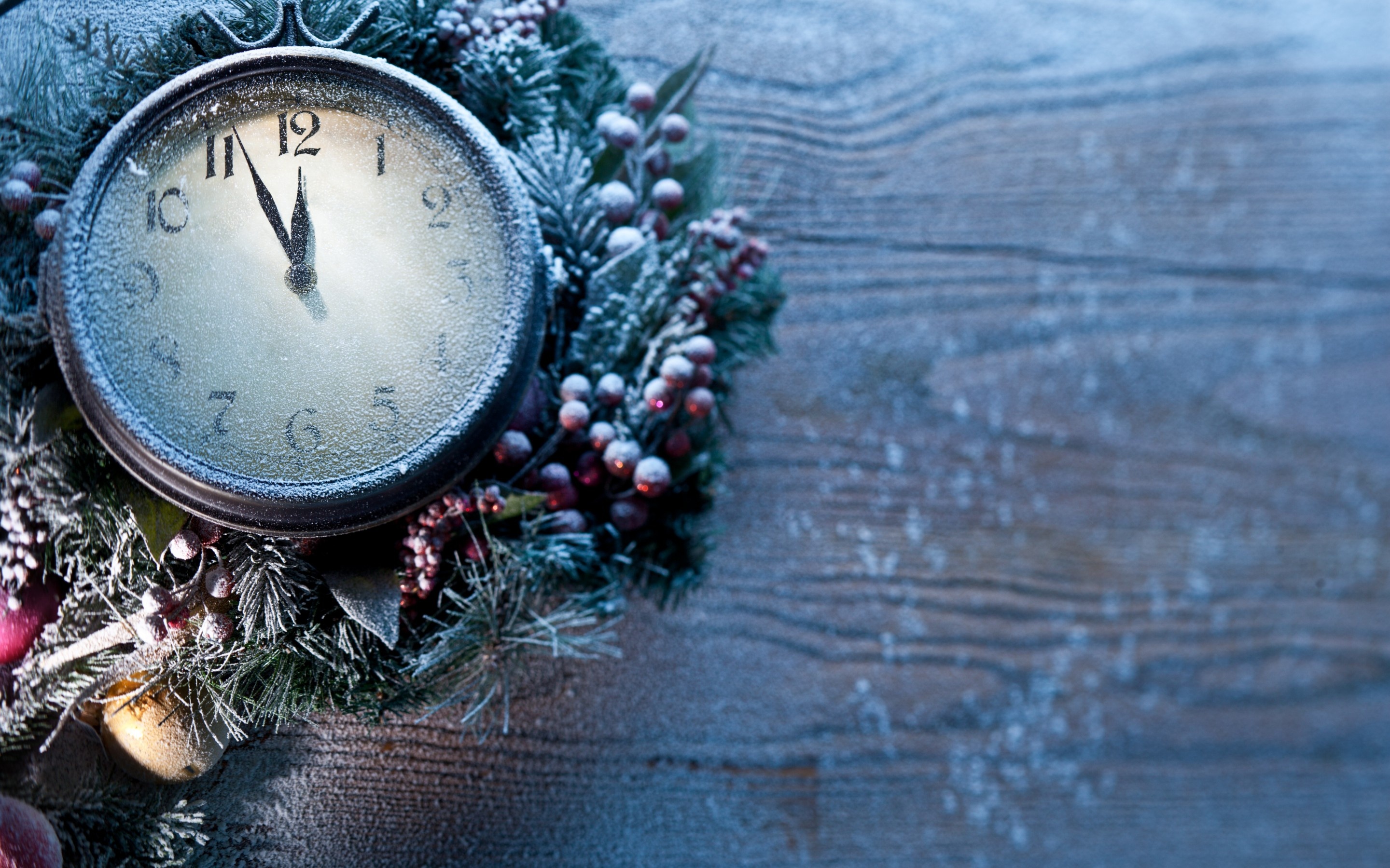 Clock frozen, New year time, Wallpaper, 2880x1800 HD Desktop