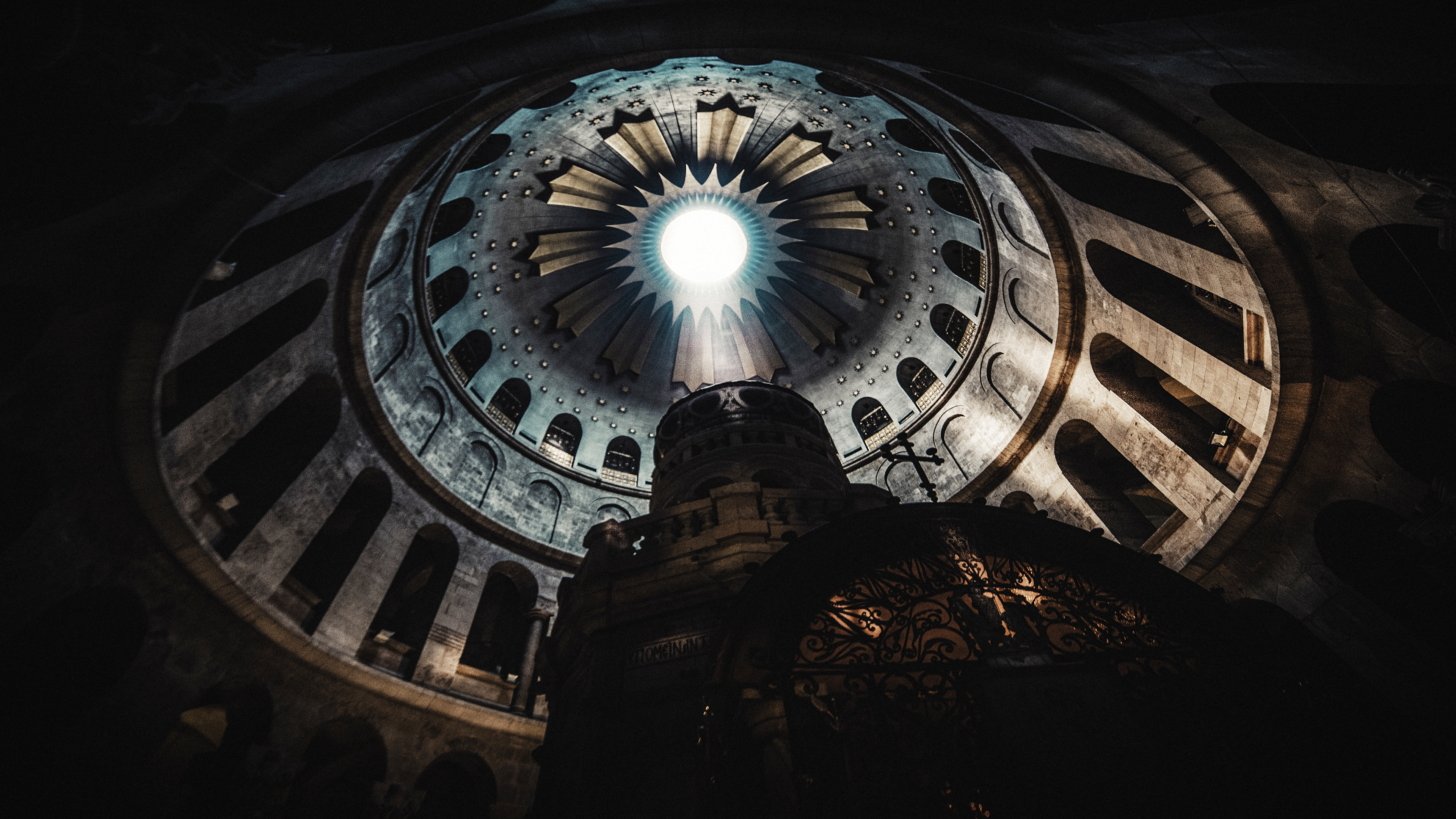 Church of the Holy Sepulchre, Jerusalem Wallpaper, 3840x2160 4K Desktop